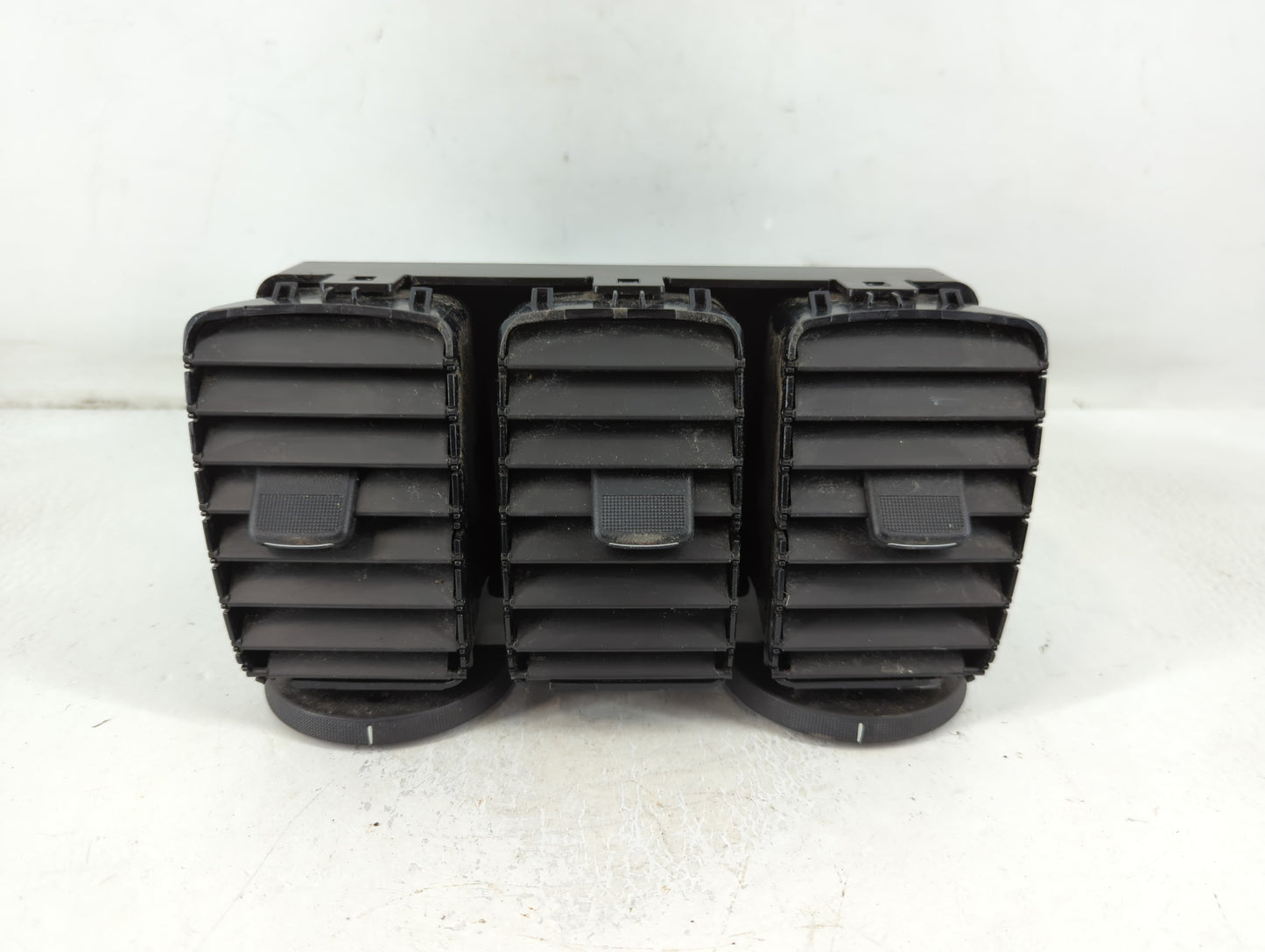 2011 Gmc Acadia AIRVEVTS - Oemusedautoparts1.com