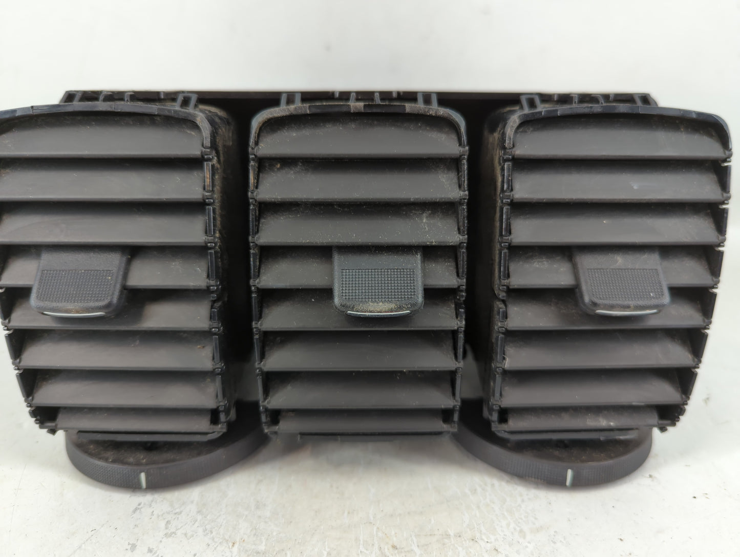 2011 Gmc Acadia AIRVEVTS - Oemusedautoparts1.com