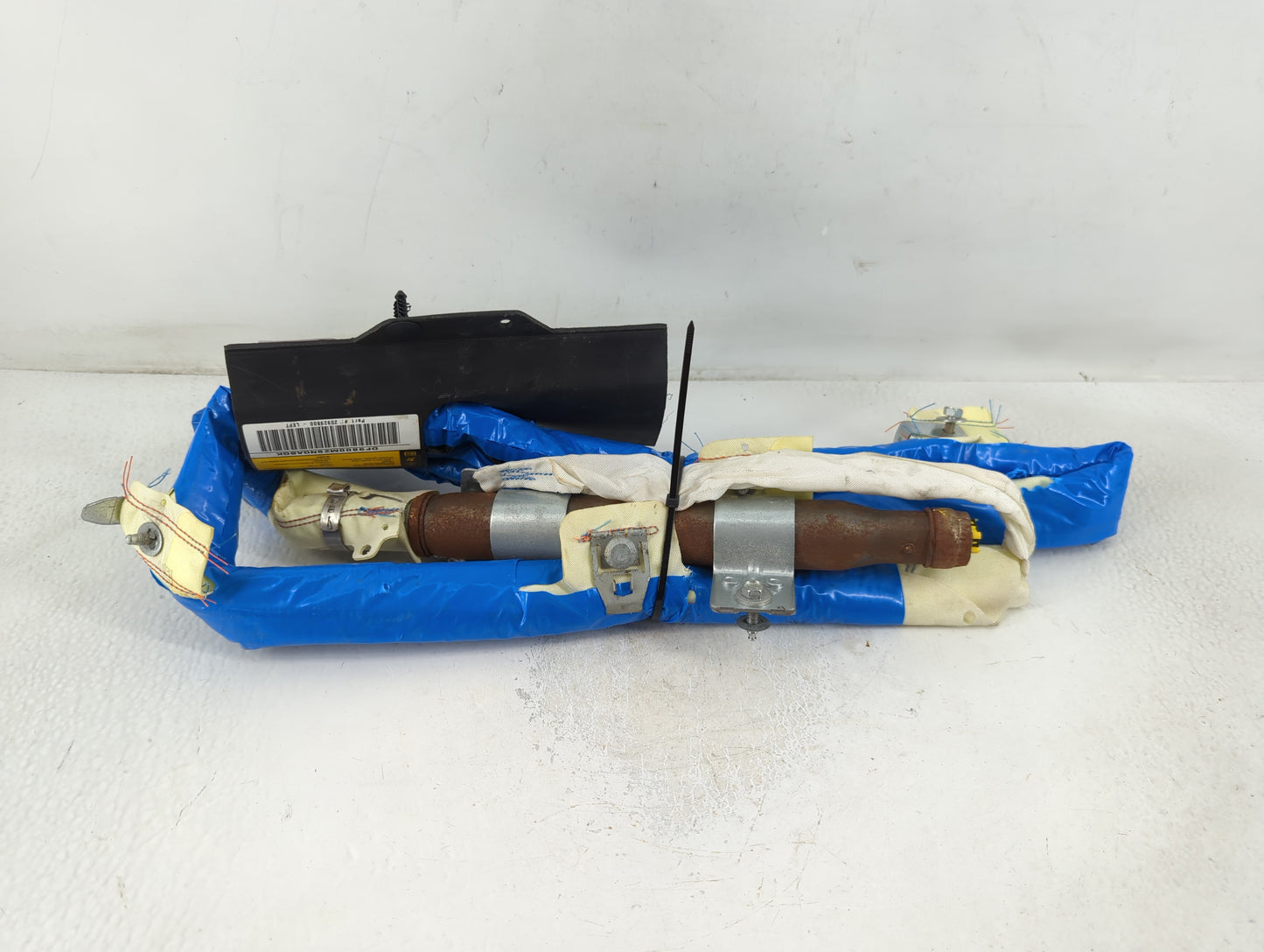 2011-2012 Chevrolet Malibu Air Bag Driver Left Steering Wheel Mounted P/N:20929800 Fits Fits 2011 2012 OEM Used Auto Parts - Oemusedautoparts1.com
