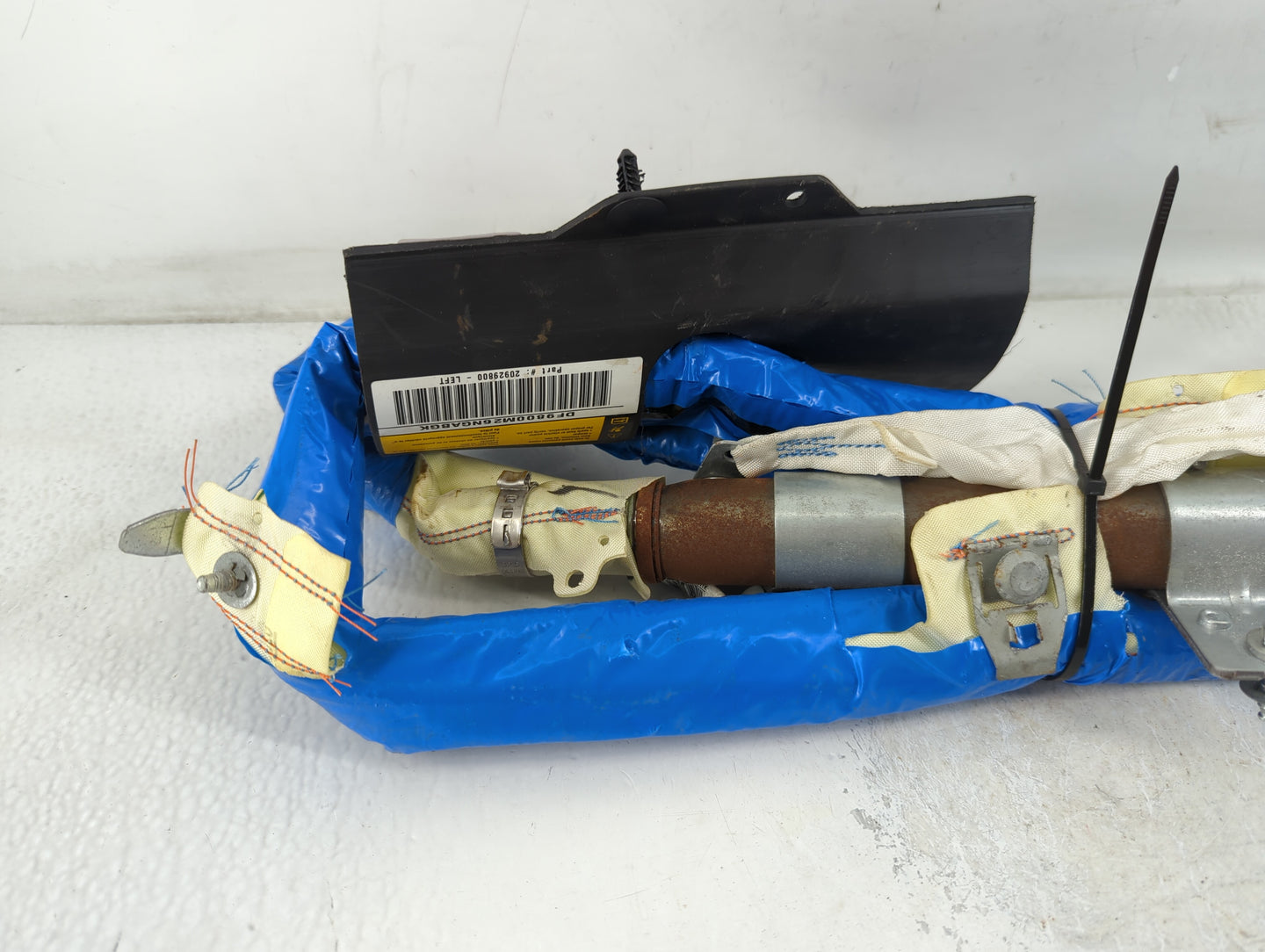 2011-2012 Chevrolet Malibu Air Bag Driver Left Steering Wheel Mounted P/N:20929800 Fits Fits 2011 2012 OEM Used Auto Parts - Oemusedautoparts1.com