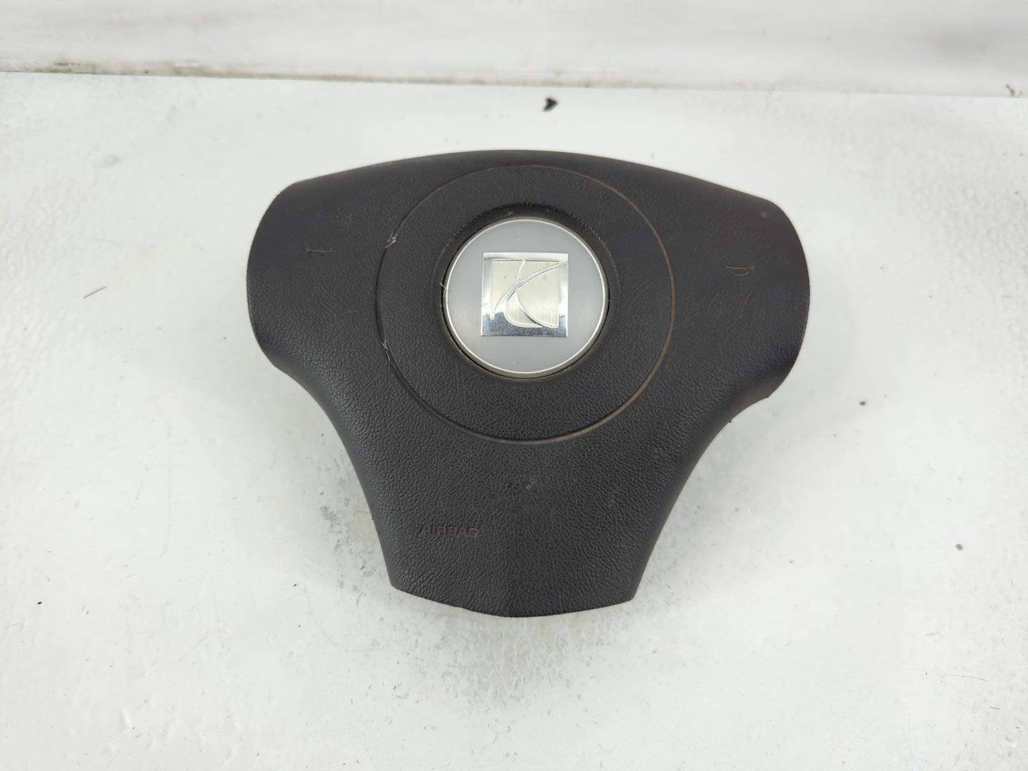 2007-2009 Saturn Aura Air Bag Driver Left Steering Wheel Mounted P/N:AB6680Q2H93C7 Fits Fits 2007 2008 2009 OEM Used Auto Parts - Oemusedautoparts1.com