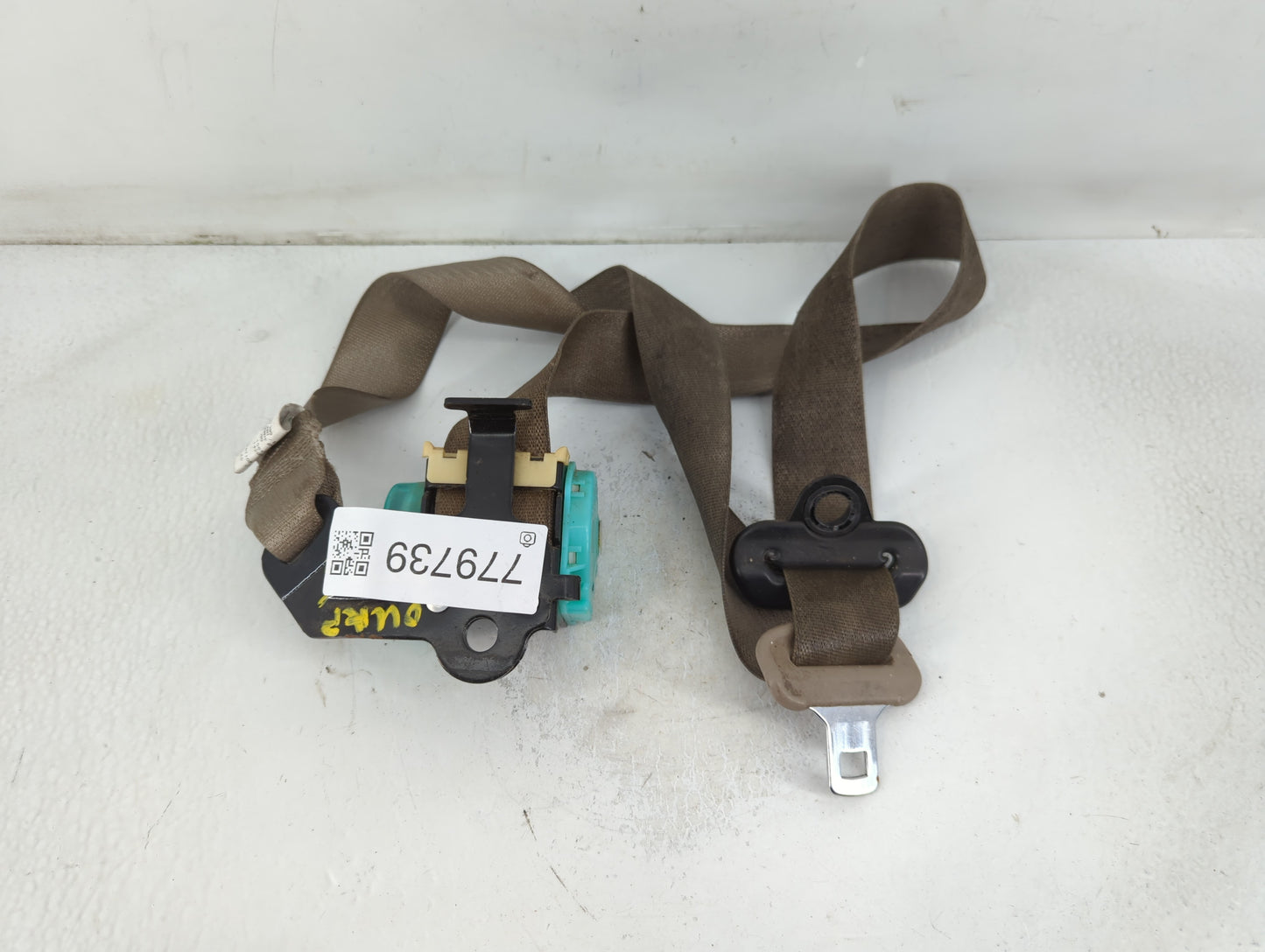 2003-2010 Chevrolet Express 2500 Drvier Front Seatbelt Retractor - Oemusedautoparts1.com