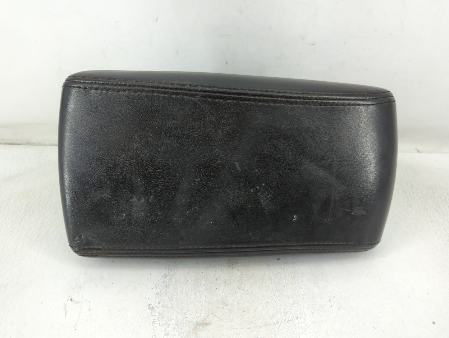 2007 Chevrolet Impala Center Console Armrest Cover Lid Fits OEM Used Auto Parts - Oemusedautoparts1.com