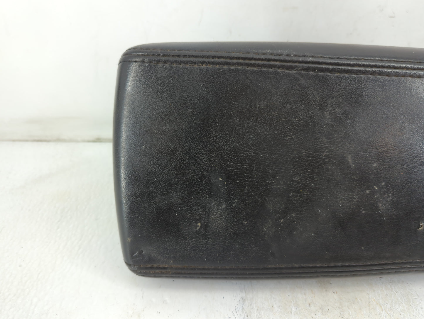 2007 Chevrolet Impala Center Console Armrest Cover Lid Fits OEM Used Auto Parts - Oemusedautoparts1.com