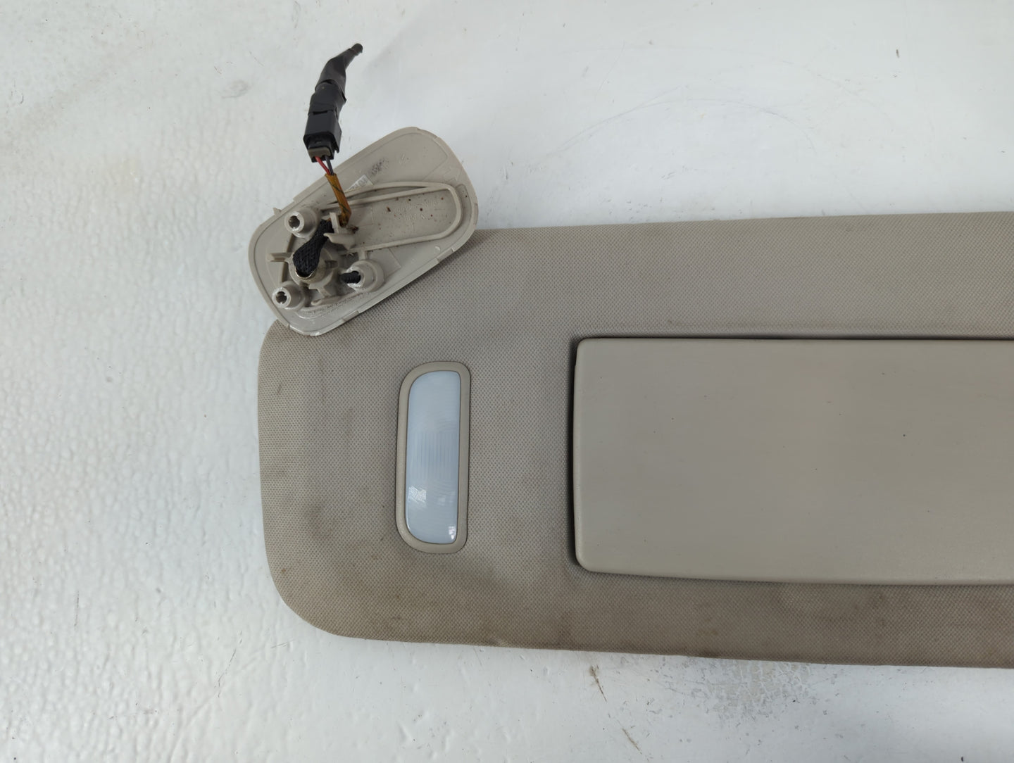 2010 Chevrolet Avalanche 1500 Sun Visor Shade Replacement Driver Left Mirror Fits Fits 2007 2008 2009 2011 2012 2013 2014 OEM Used Auto Parts - Oemusedautoparts1.com