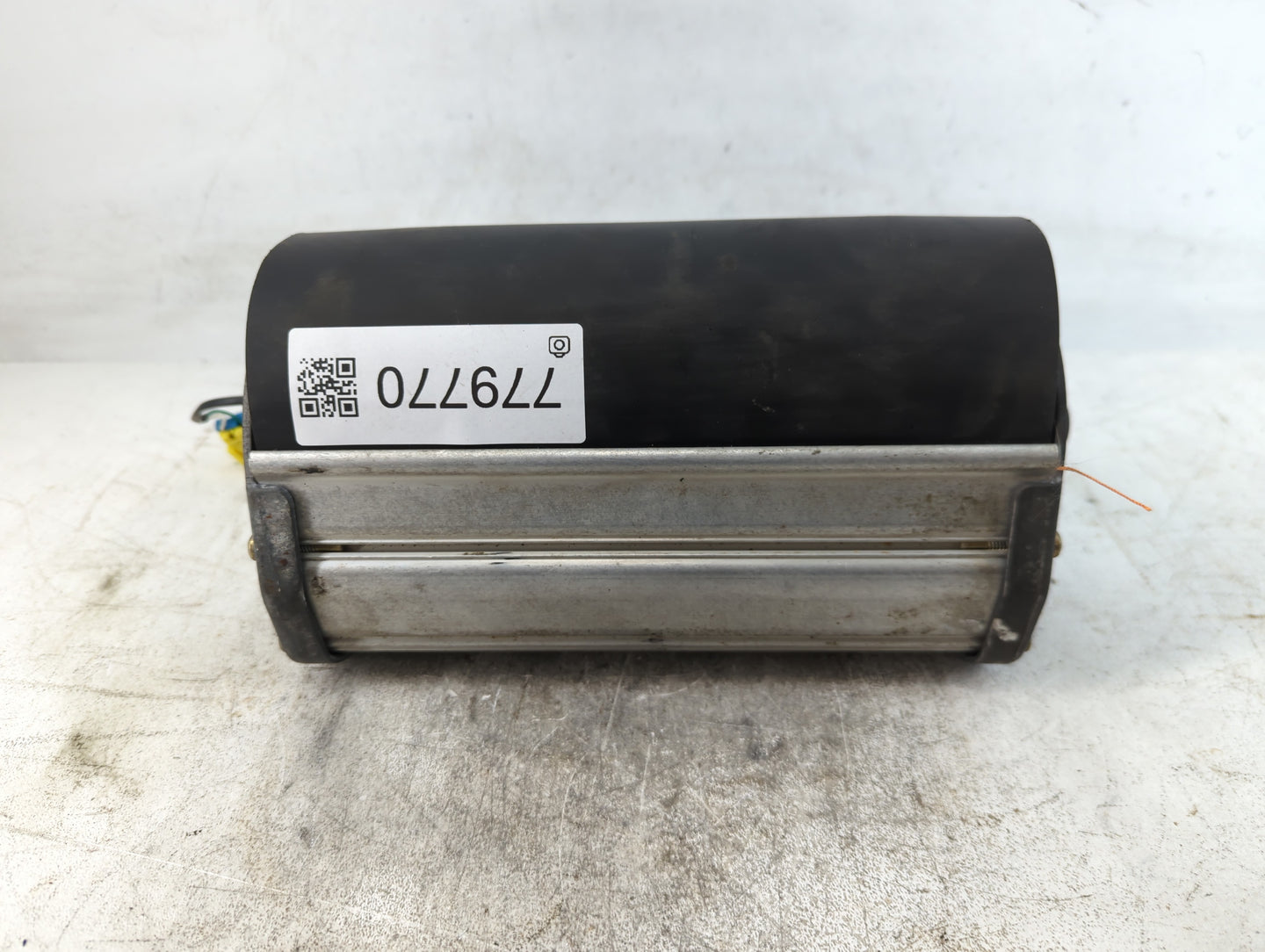 2002 Saturn Ls Air Bag Passenger Right Dashboard OEM P/N:24431683 Fits Fits 2001 2003 2004 2005 OEM Used Auto Parts - Oemusedautoparts1.com