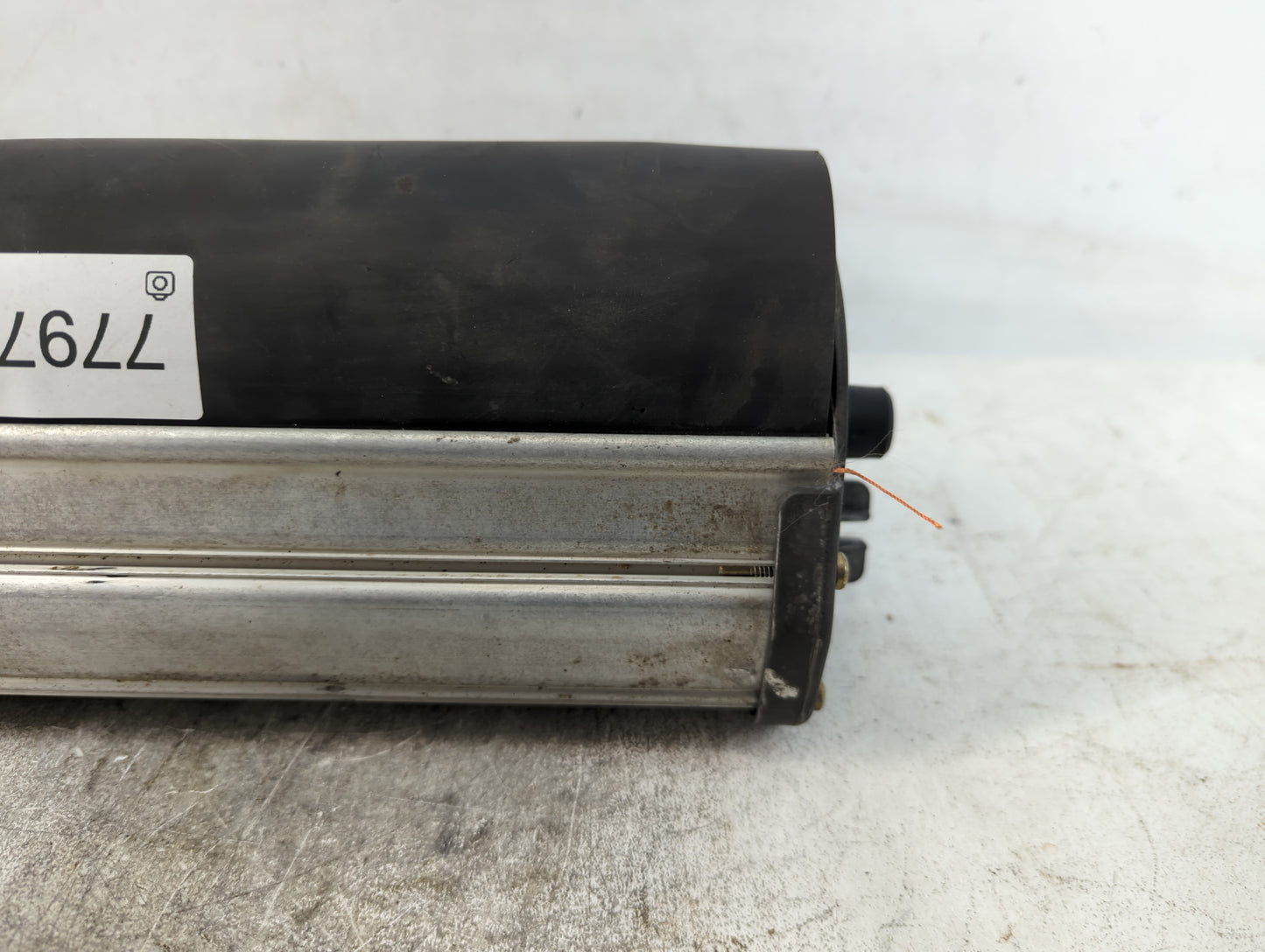 2002 Saturn Ls Air Bag Passenger Right Dashboard OEM P/N:24431683 Fits Fits 2001 2003 2004 2005 OEM Used Auto Parts - Oemusedautoparts1.com