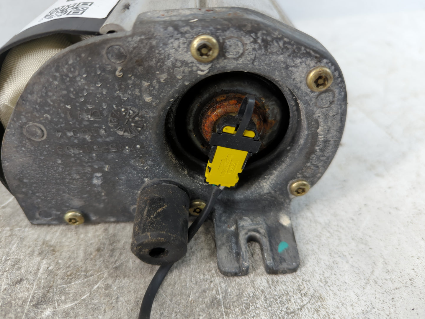 2002 Saturn Ls Air Bag Passenger Right Dashboard OEM P/N:24431683 Fits Fits 2001 2003 2004 2005 OEM Used Auto Parts - Oemusedautoparts1.com