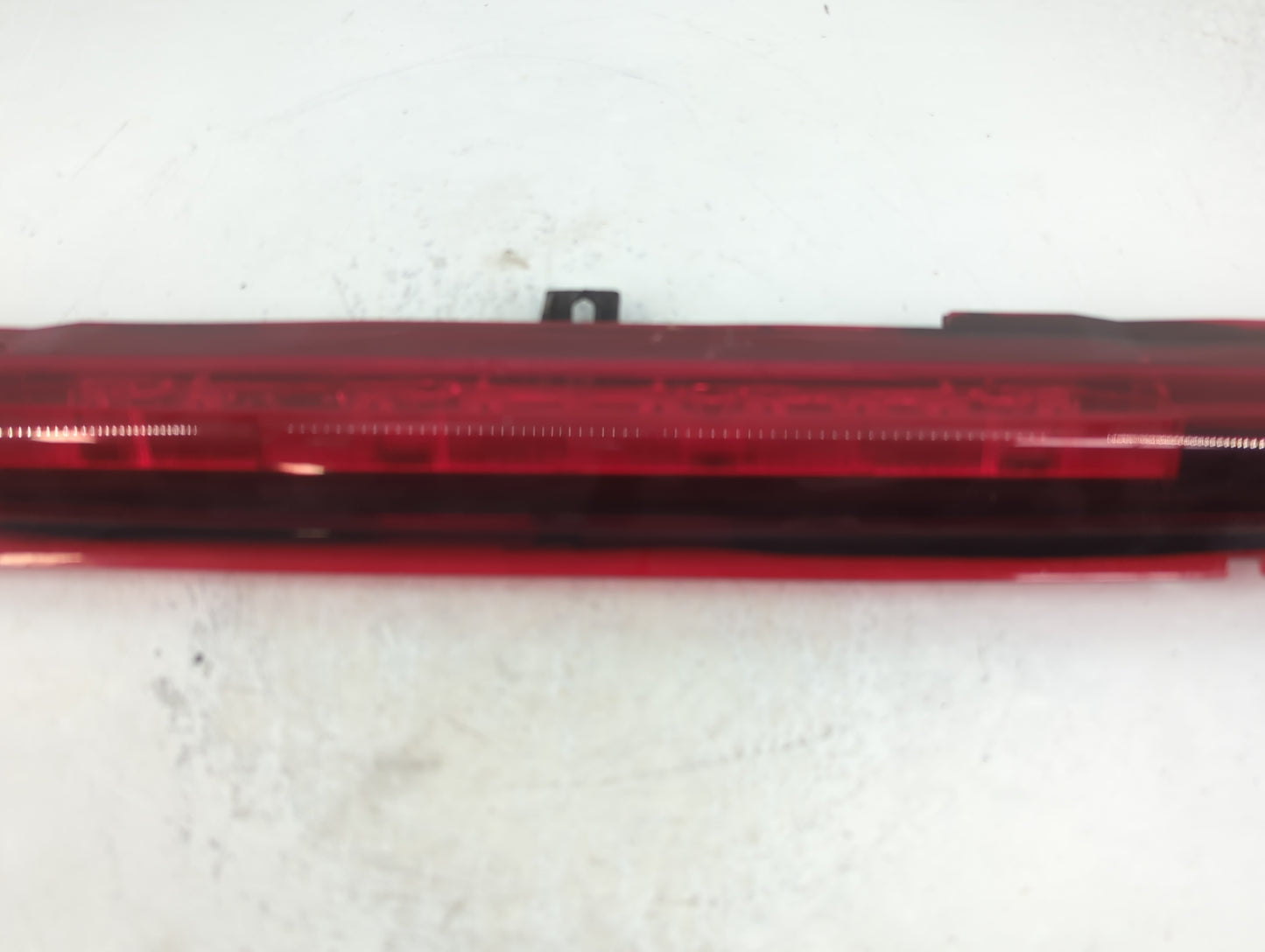 2010 Chevrolet Avalanche Third Brake Light Tail Light P/N:15120540 Fits OEM Used Auto Parts - Oemusedautoparts1.com