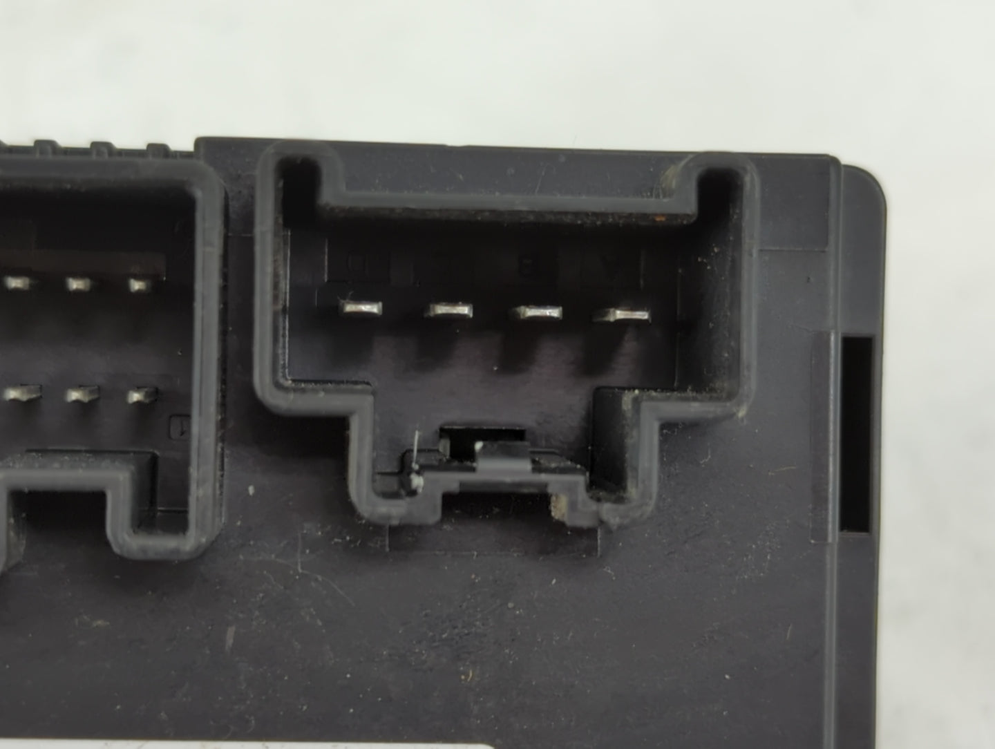 2011 Gmc Sierra 1500 CASE CONTROL MODULE - Oemusedautoparts1.com