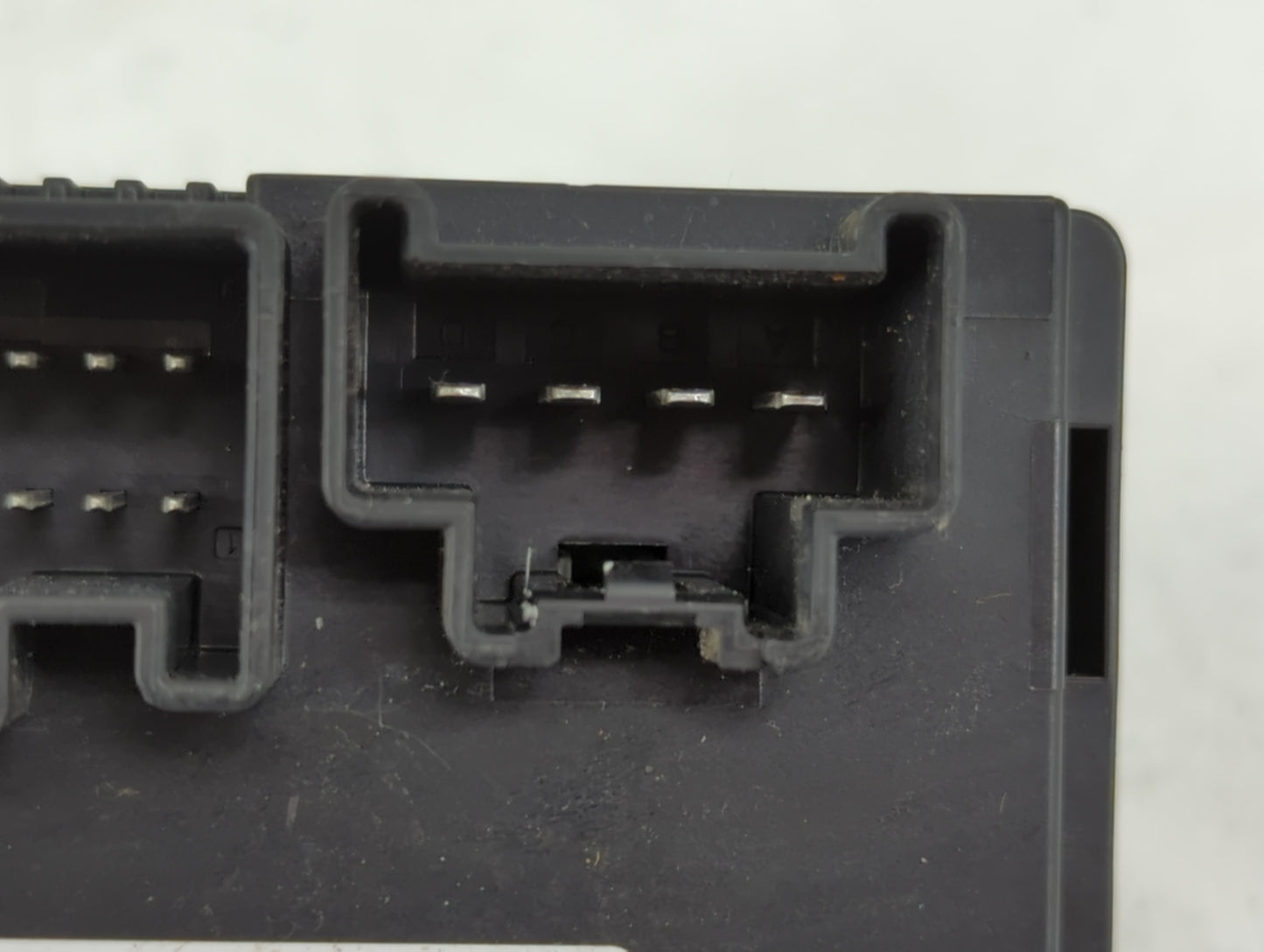 2011 Gmc Sierra 1500 CASE CONTROL MODULE - Oemusedautoparts1.com
