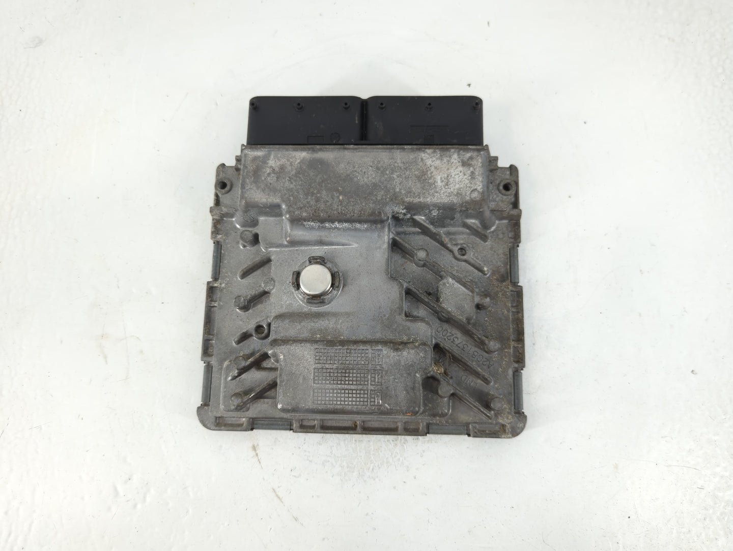 2015 Volkswagen Passat PCM Engine Control Computer ECU ECM PCU OEM P/N:06K 906071 J Fits OEM Used Auto Parts - Oemusedautoparts1.com