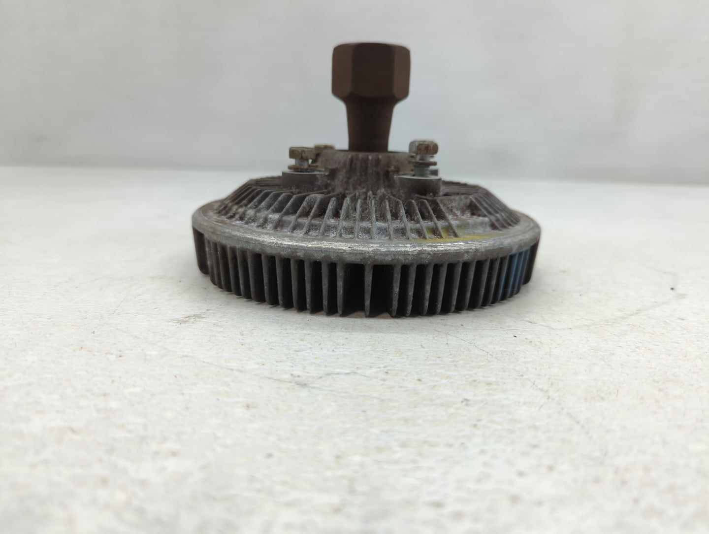 2000 Ford F-250 Super Duty Radiator Cooling Fan Clutch - Oemusedautoparts1.com