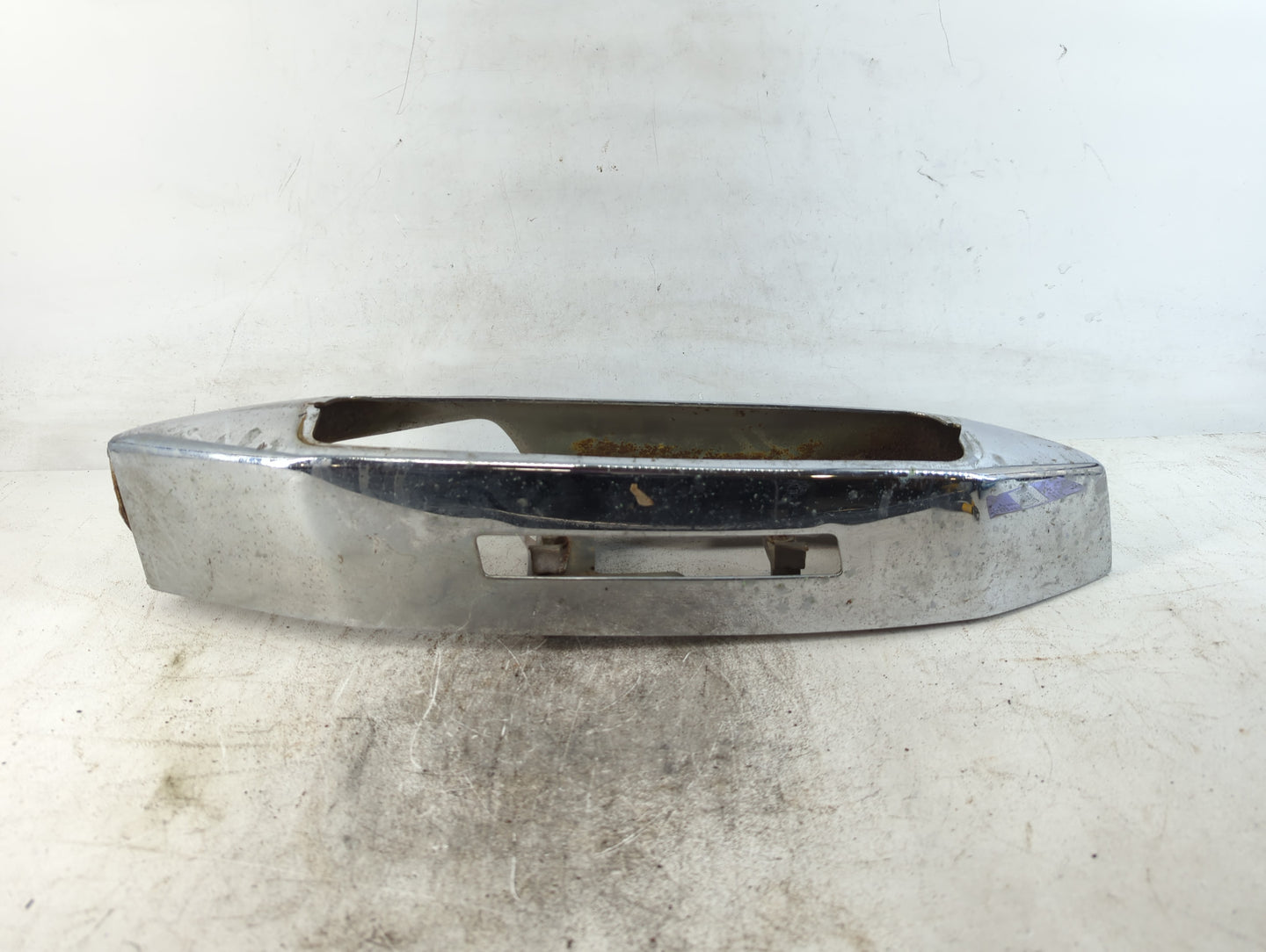 1983 Cadillac Deville Rear Center Lid Brake Light Tail Light Fits Fits 1998 1999 2000 2001 2002 2003 2004 OEM Used Auto Parts - Oemusedautoparts1.com