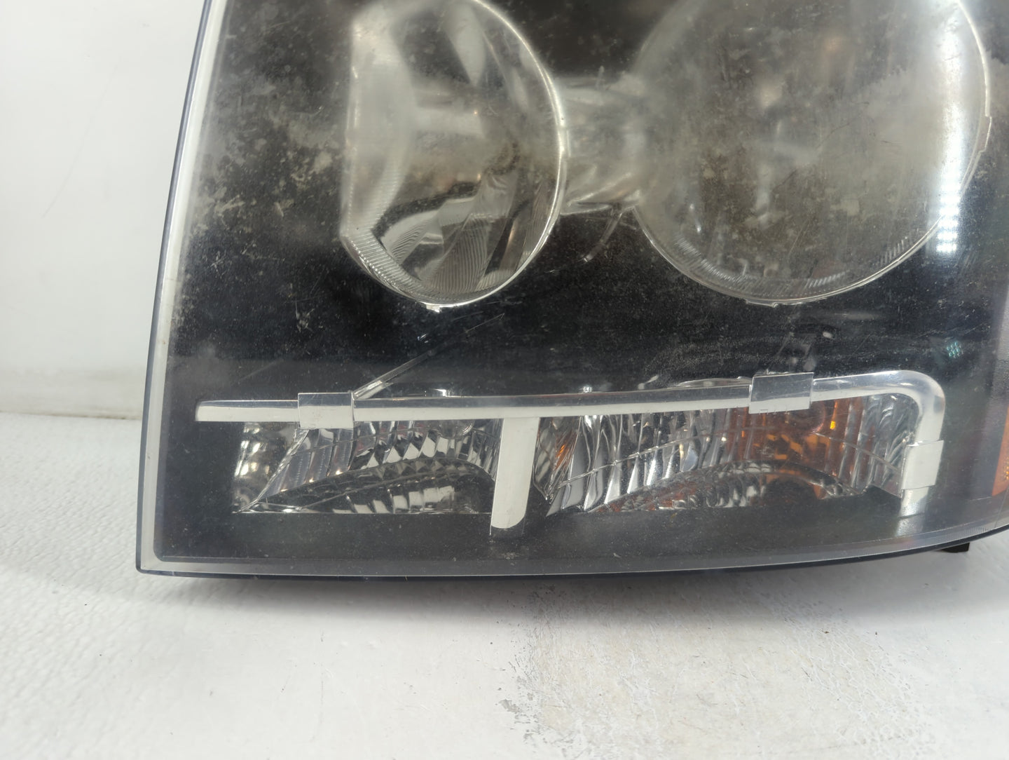 2007 Chevrolet Suburban 1500 Driver Left Oem Head Light Headlight Lamp - Oemusedautoparts1.com