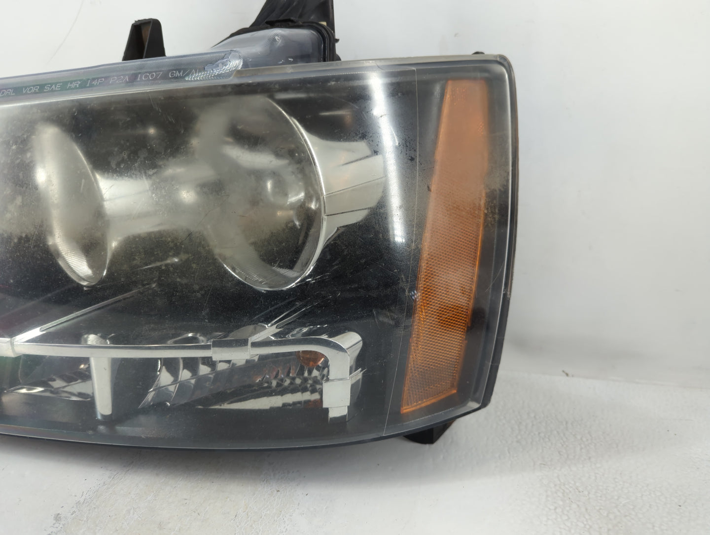 2007 Chevrolet Suburban 1500 Driver Left Oem Head Light Headlight Lamp - Oemusedautoparts1.com