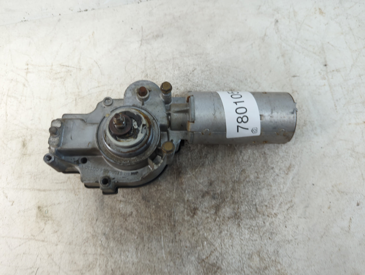 1992 Pontiac Grand Prix Front Windshield Wiper Motor P/N:22110616 Fits OEM Used Auto Parts - Oemusedautoparts1.com
