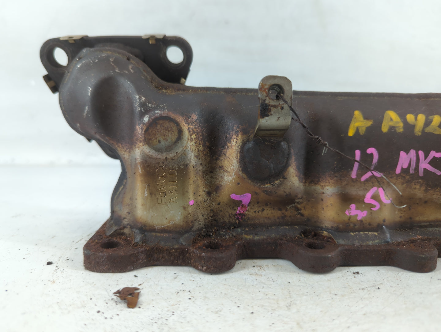 2010-2019 Lincoln Mkt Turbocharger Exhaust Manifold With Turbo Charger - Oemusedautoparts1.com