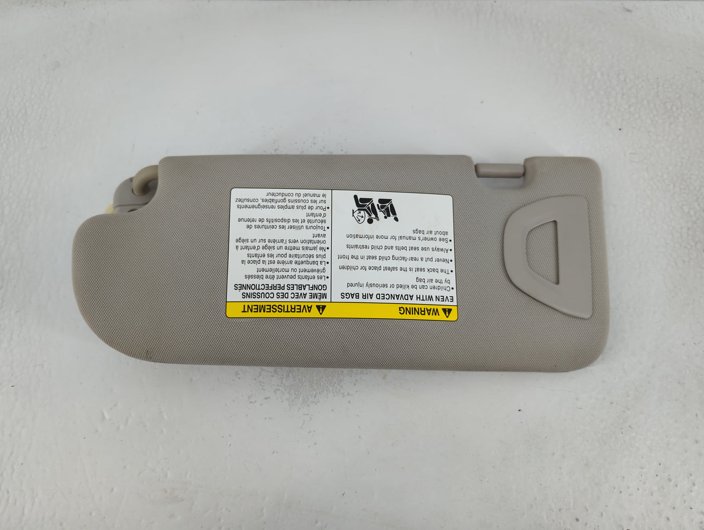 2010-2017 Chevrolet Equinox Sun Visor Shade Replacement Passenger Right Mirror Fits Fits 2010 2011 2012 2013 2014 2015 2016 2017 OEM Used Auto Parts - Oemusedautoparts1.com