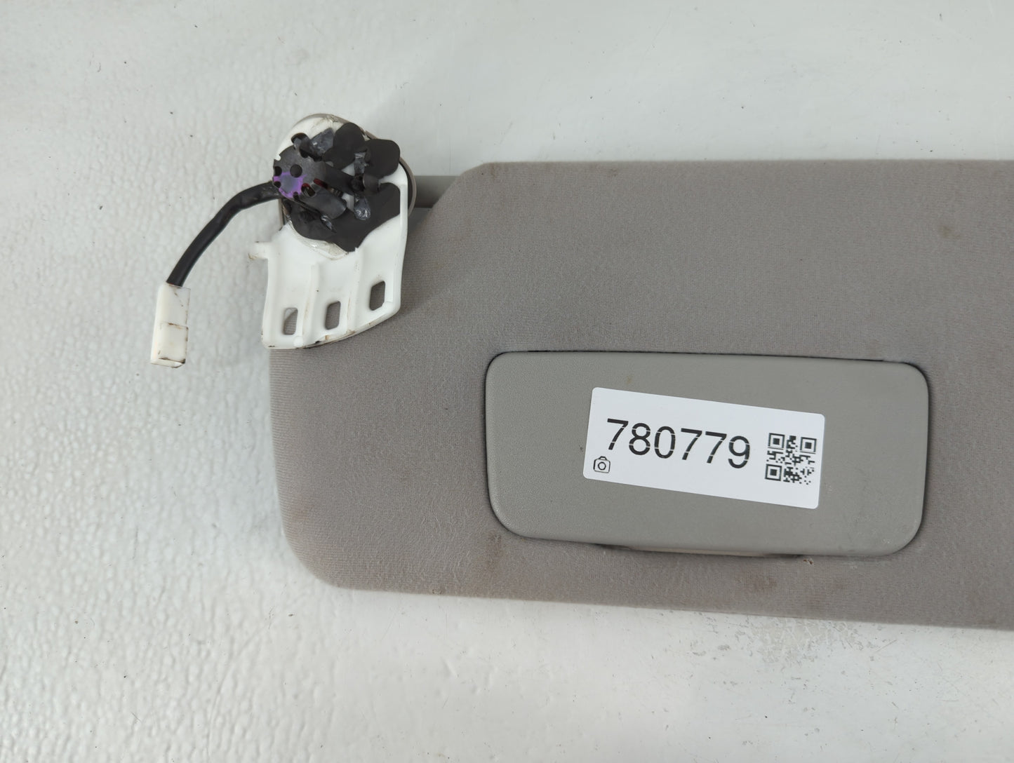 2011-2014 Toyota Sienna Sun Visor Shade Replacement Driver Left Mirror Fits Fits 2011 2012 2013 2014 OEM Used Auto Parts - Oemusedautoparts1.com