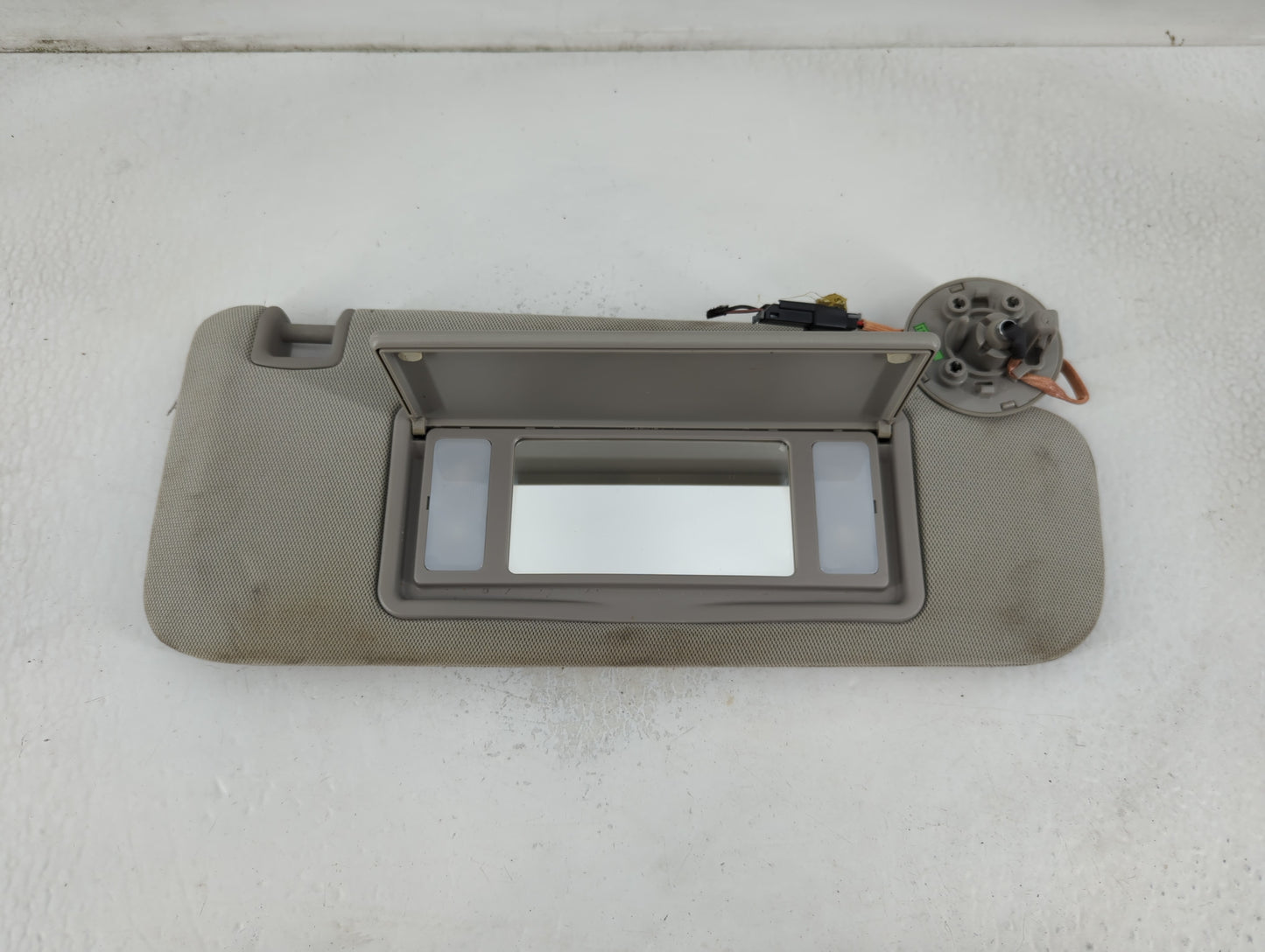 2010-2015 Buick Lacrosse Sun Visor Shade Replacement Passenger Right Mirror Fits Fits 2010 2011 2012 2013 2014 2015 OEM Used Auto Parts - Oemusedautoparts1.com