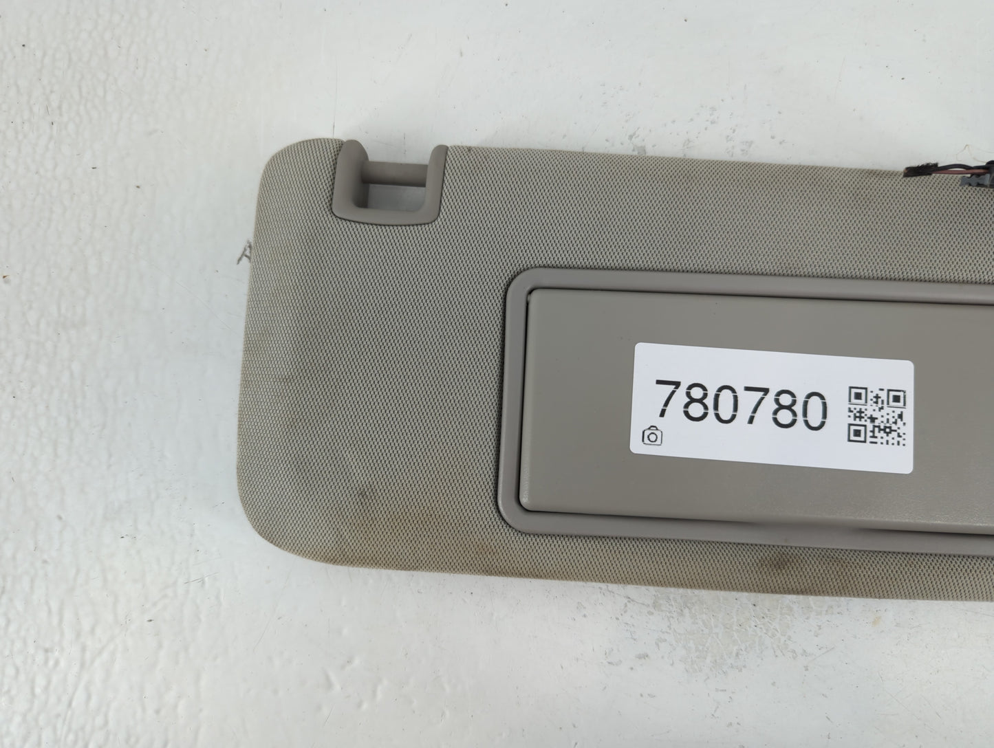 2010-2015 Buick Lacrosse Sun Visor Shade Replacement Passenger Right Mirror Fits Fits 2010 2011 2012 2013 2014 2015 OEM Used Auto Parts - Oemusedautoparts1.com