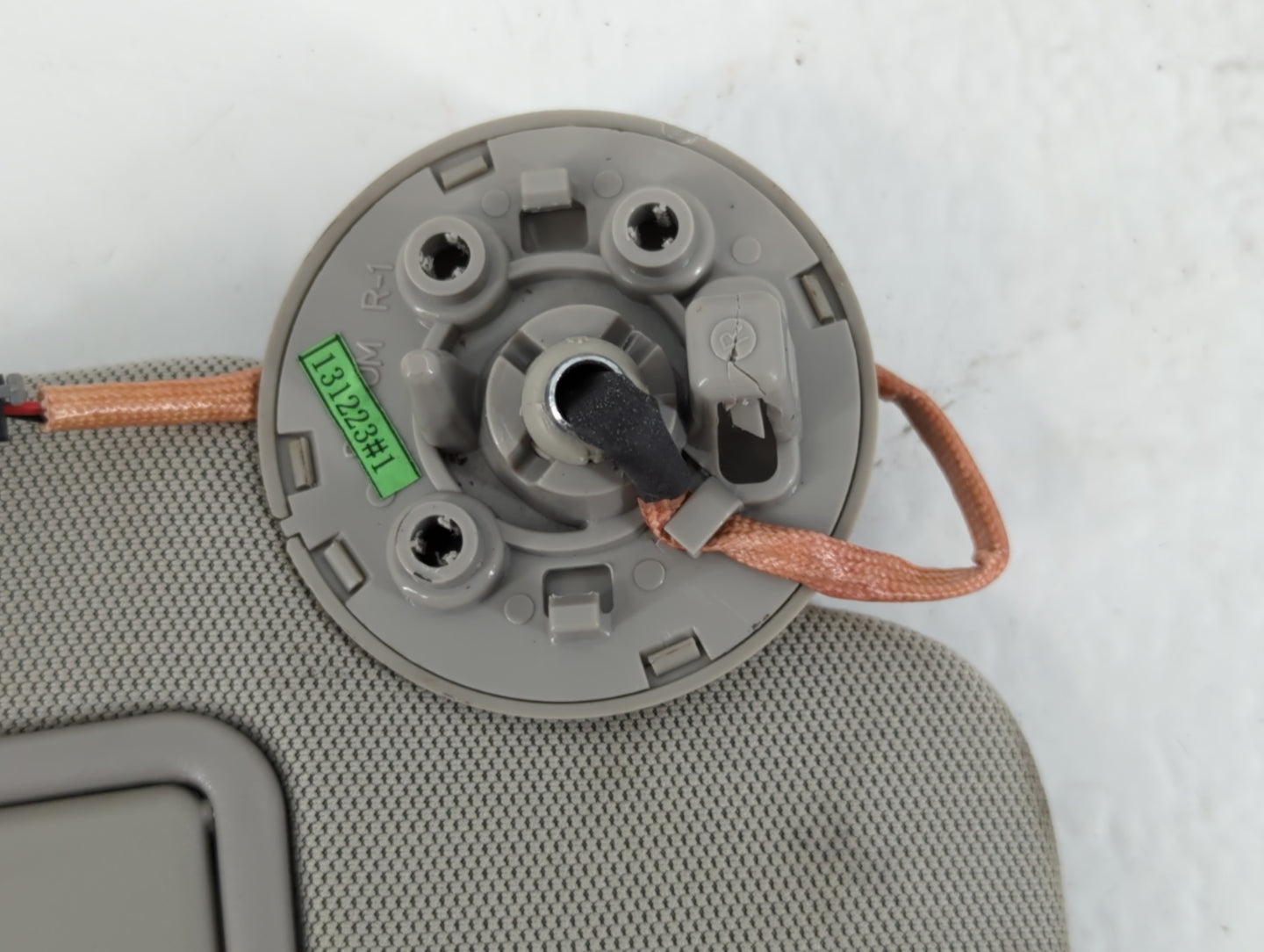 2010-2015 Buick Lacrosse Sun Visor Shade Replacement Passenger Right Mirror Fits Fits 2010 2011 2012 2013 2014 2015 OEM Used Auto Parts - Oemusedautoparts1.com