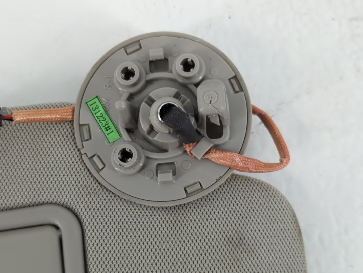 2010-2015 Buick Lacrosse Sun Visor Shade Replacement Passenger Right Mirror Fits Fits 2010 2011 2012 2013 2014 2015 OEM Used Auto Parts - Oemusedautoparts1.com