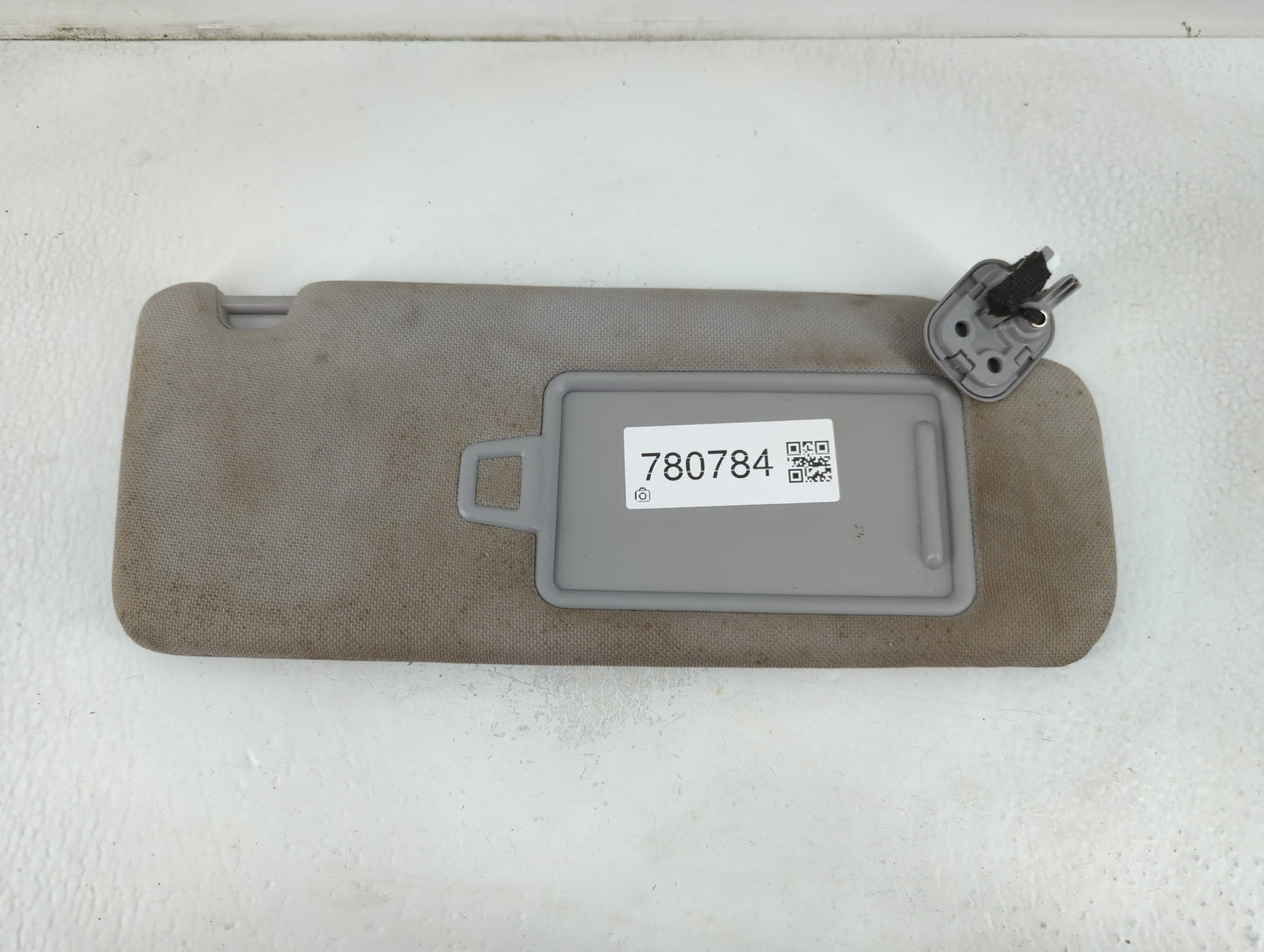 2015-2019 Hyundai Sonata Sun Visor Shade Replacement Passenger Right Mirror Fits Fits 2015 2016 2017 2018 2019 OEM Used Auto Parts - Oemusedautoparts1.com