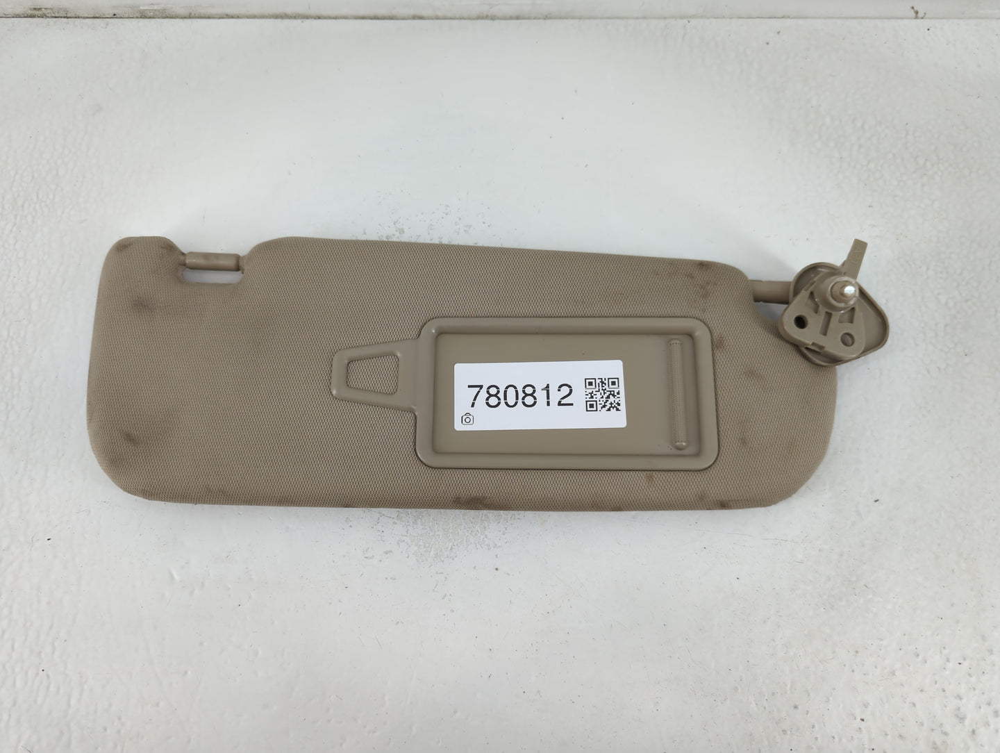 2011-2016 Kia Optima Sun Visor Shade Replacement Passenger Right Mirror Fits Fits 2011 2012 2013 2014 2015 2016 OEM Used Auto Parts - Oemusedautoparts1.com