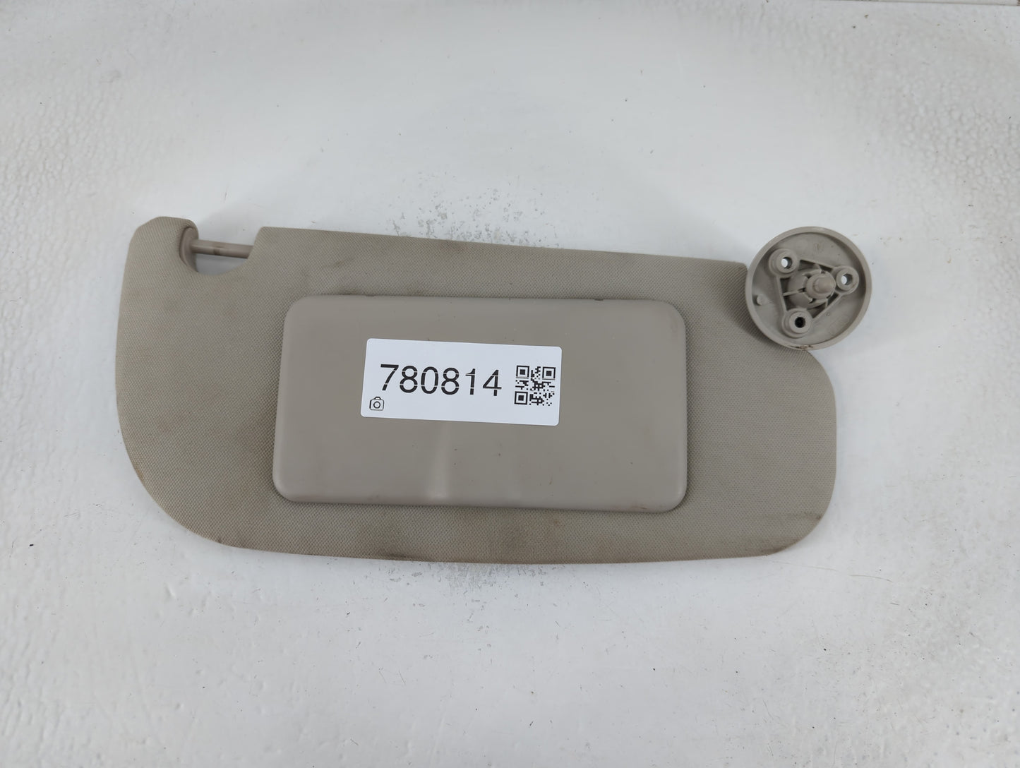 2005-2010 Chevrolet Cobalt Sun Visor Shade Replacement Passenger Right Mirror Fits Fits 2005 2006 2007 2008 2009 2010 OEM Used Auto Parts - Oemusedautoparts1.com