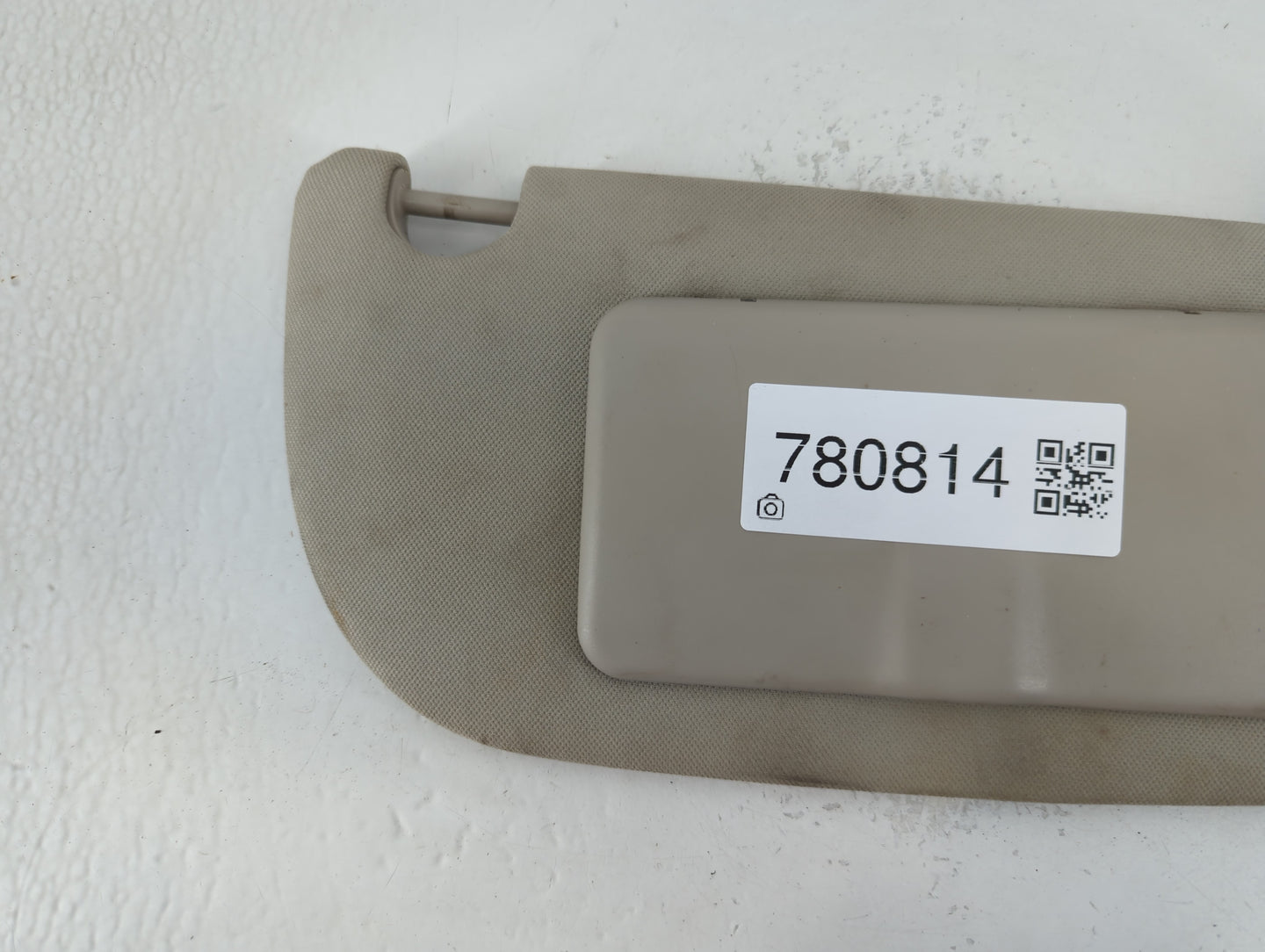 2005-2010 Chevrolet Cobalt Sun Visor Shade Replacement Passenger Right Mirror Fits Fits 2005 2006 2007 2008 2009 2010 OEM Used Auto Parts - Oemusedautoparts1.com