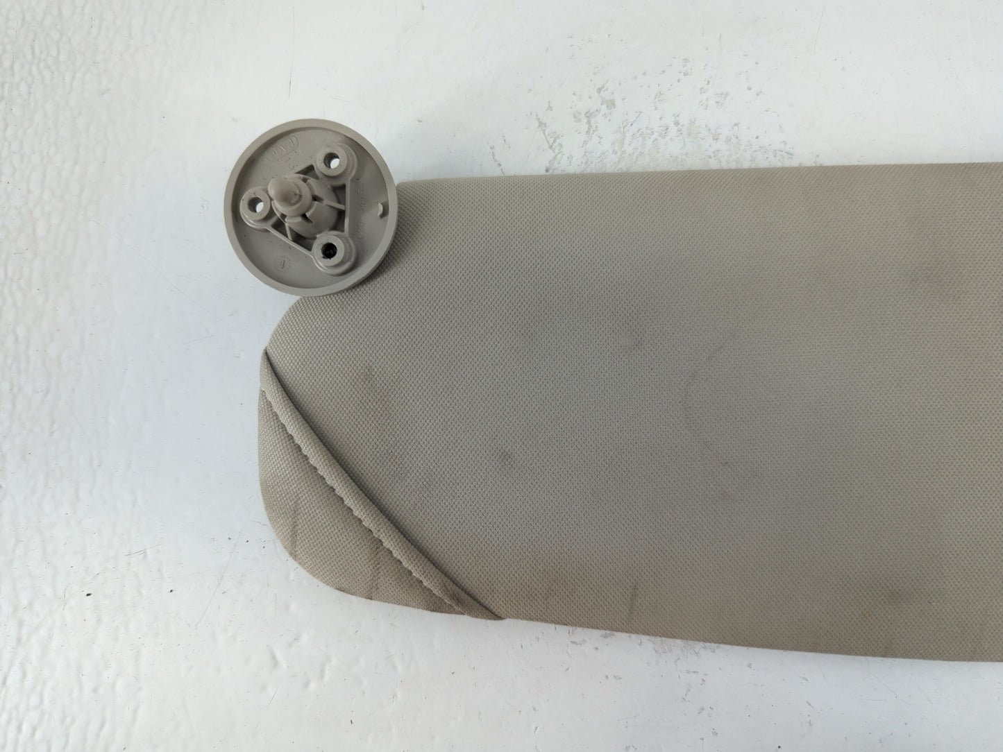 2005-2010 Chevrolet Cobalt Sun Visor Shade Replacement Driver Left Mirror Fits Fits 2005 2006 2007 2008 2009 2010 OEM Used Auto Parts - Oemusedautoparts1.com