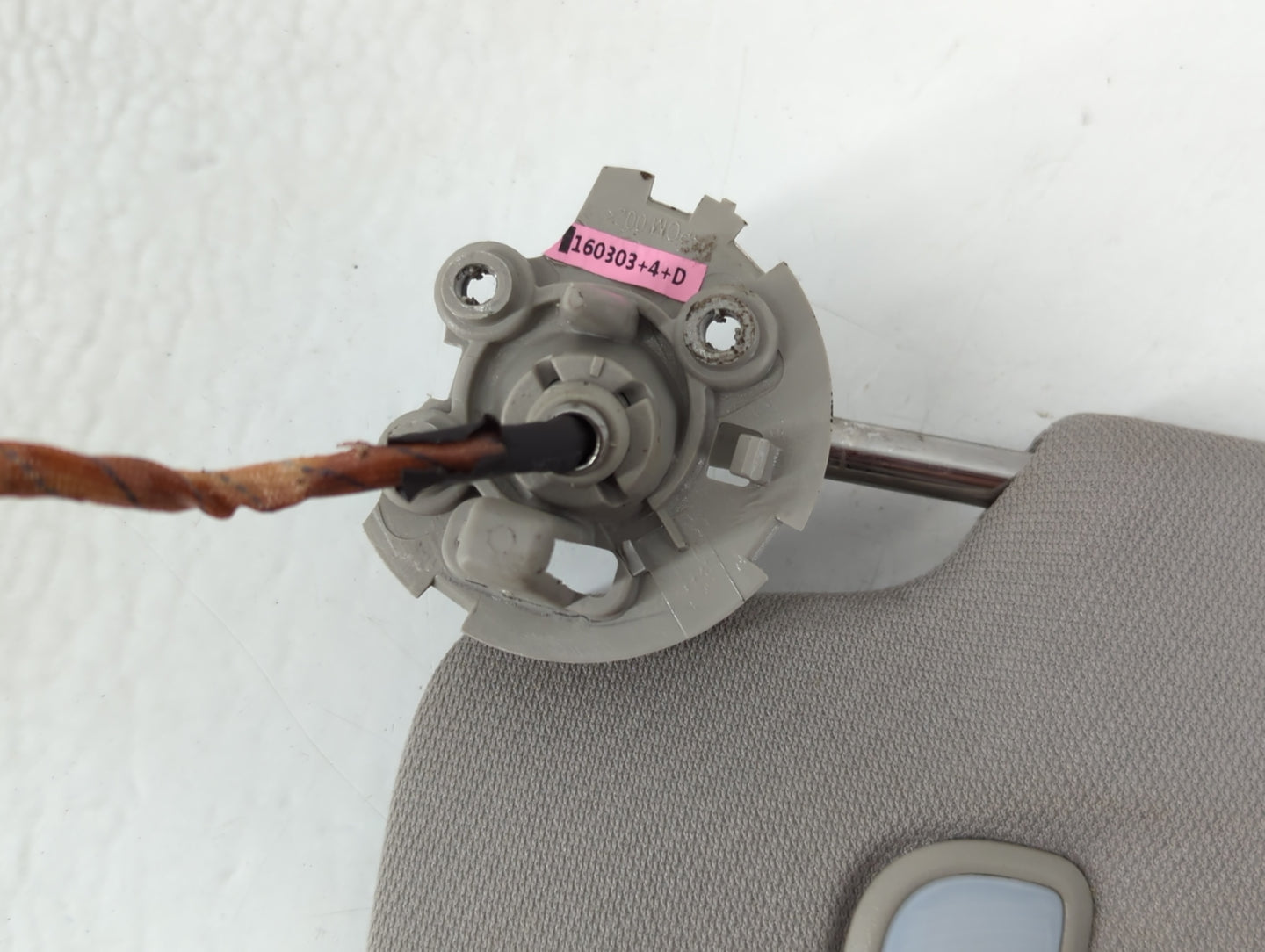 2010-2017 Chevrolet Equinox Sun Visor Shade Replacement Passenger Right Mirror Fits Fits 2010 2011 2012 2013 2014 2015 2016 2017 OEM Used Auto Parts - Oemusedautoparts1.com