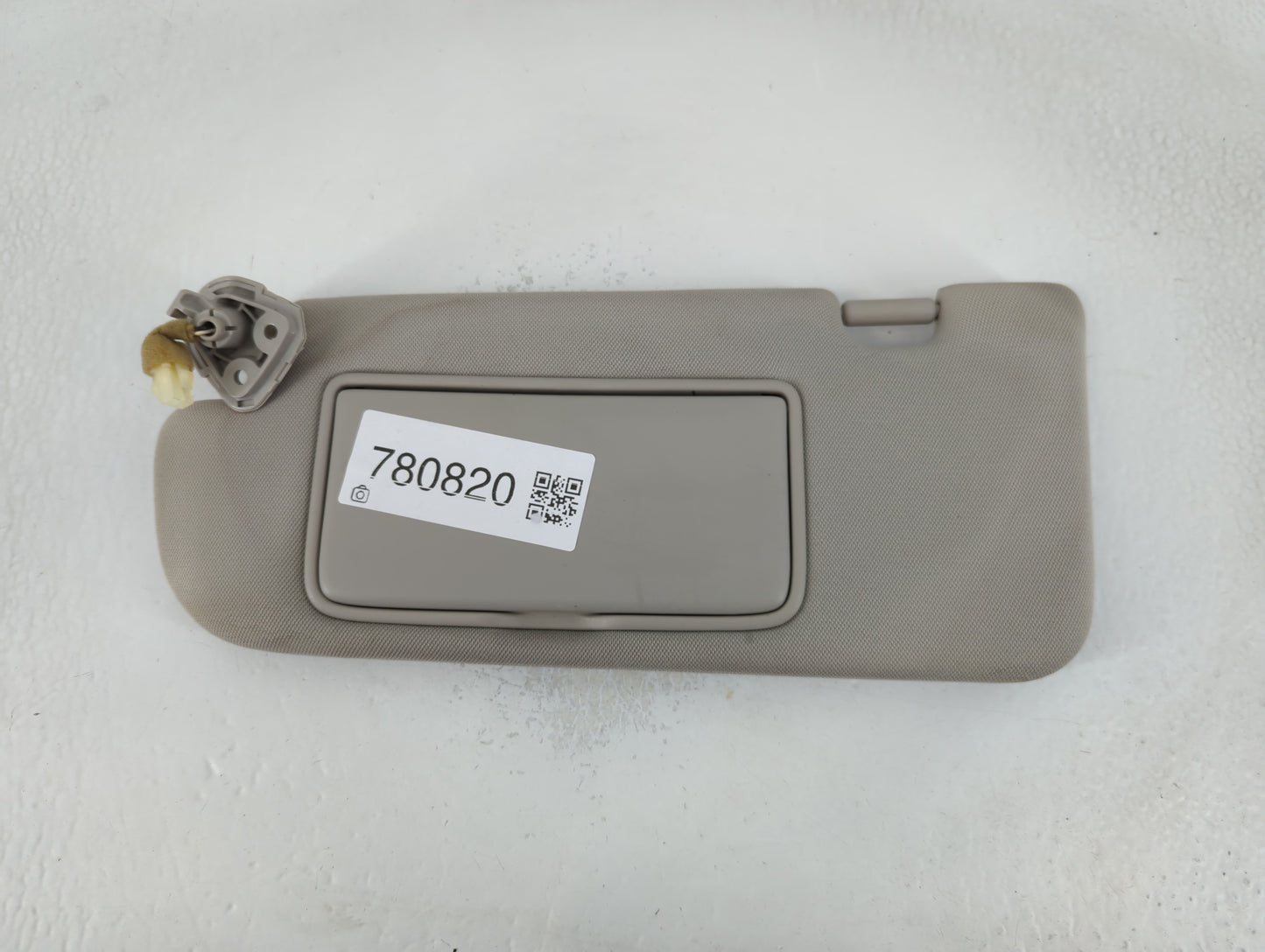 2014-2020 Infiniti Q50 Sun Visor Shade Replacement Driver Left Mirror Fits Fits 2014 2015 2016 2017 2018 2019 2020 OEM Used Auto Parts - Oemusedautoparts1.com