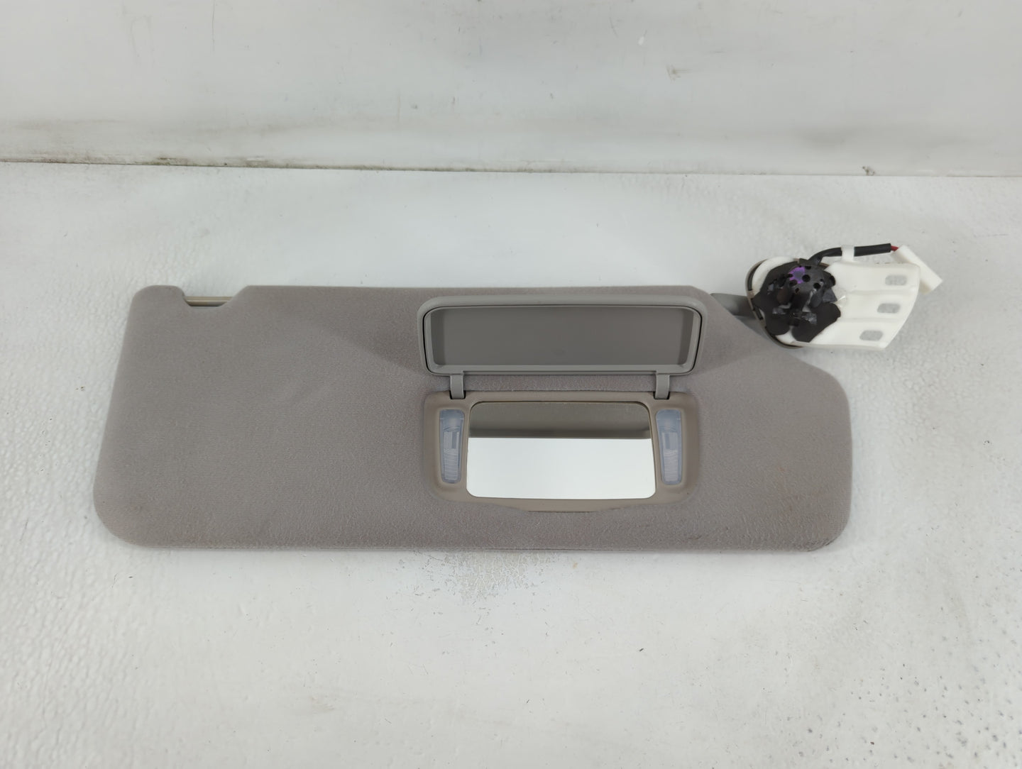 2011-2014 Toyota Sienna Sun Visor Shade Replacement Passenger Right Mirror Fits Fits 2011 2012 2013 2014 OEM Used Auto Parts - Oemusedautoparts1.com