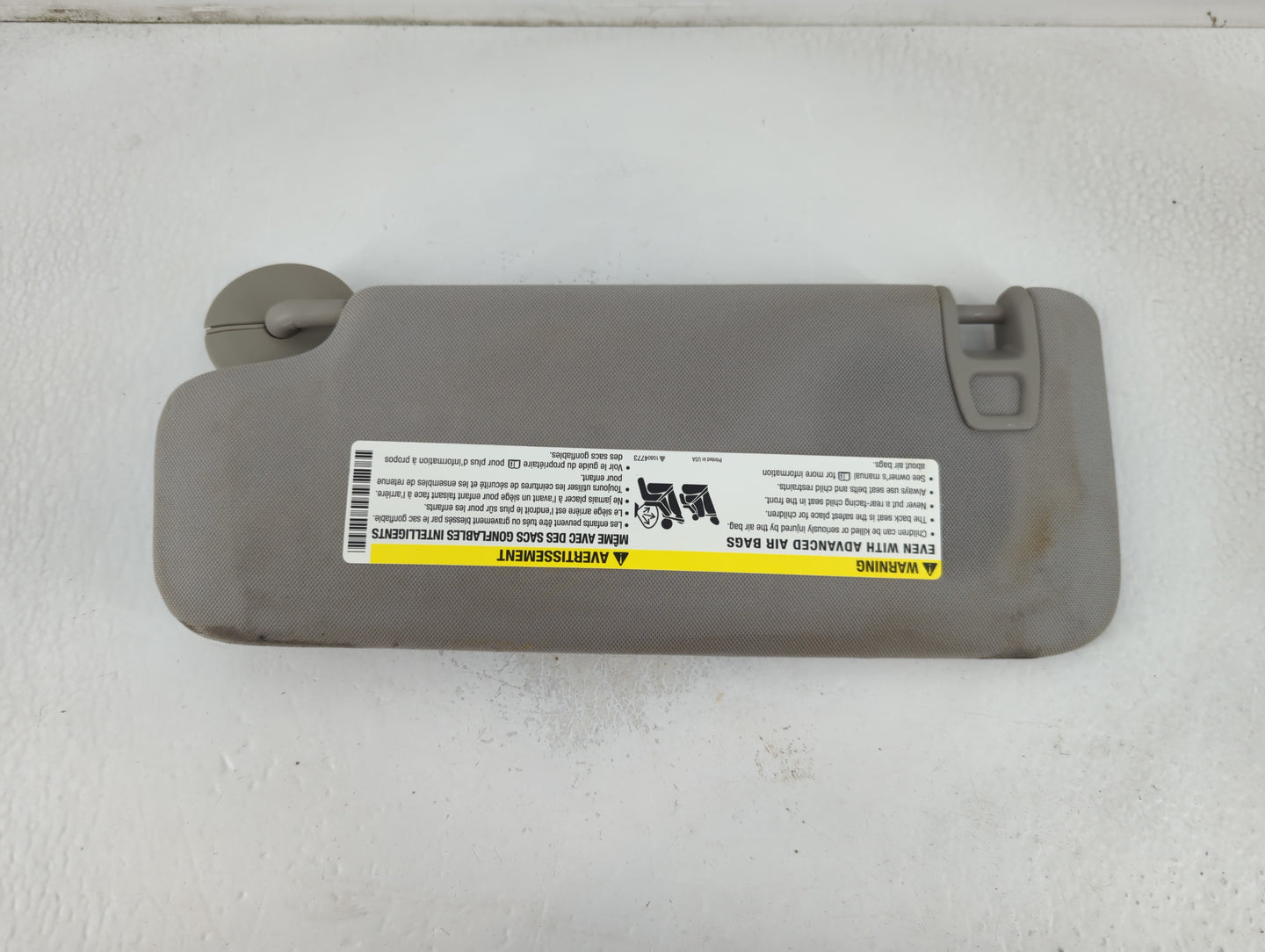 2004-2012 Chevrolet Malibu Sun Visor Shade Replacement Passenger Right Mirror Fits Fits 2004 2005 2008 2009 2010 2011 2012 OEM Used Auto Parts - Oemusedautoparts1.com