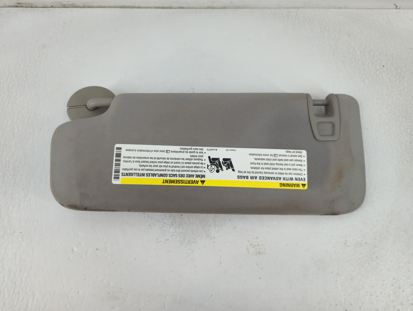 2004-2012 Chevrolet Malibu Sun Visor Shade Replacement Passenger Right Mirror Fits Fits 2004 2005 2008 2009 2010 2011 2012 OEM Used Auto Parts - Oemusedautoparts1.com