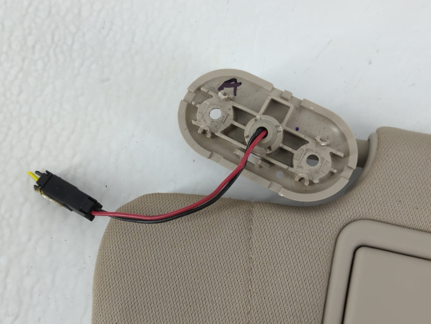 2006 Lincoln Zephyr Sun Visor Shade Replacement Driver Left Mirror Fits Fits 2007 2008 2009 OEM Used Auto Parts - Oemusedautoparts1.com