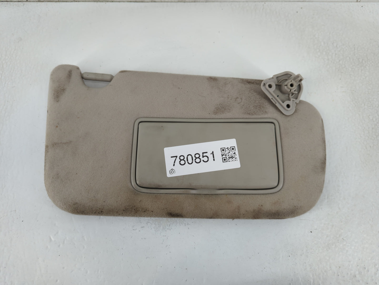2013-2019 Nissan Sentra Sun Visor Shade Replacement Passenger Right Mirror Fits Fits 2012 2013 2014 2015 2016 2017 2018 2019 OEM Used Auto Parts - Oemusedautoparts1.com