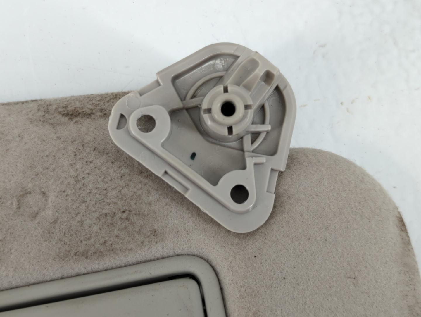 2013-2019 Nissan Sentra Sun Visor Shade Replacement Passenger Right Mirror Fits Fits 2012 2013 2014 2015 2016 2017 2018 2019 OEM Used Auto Parts - Oemusedautoparts1.com