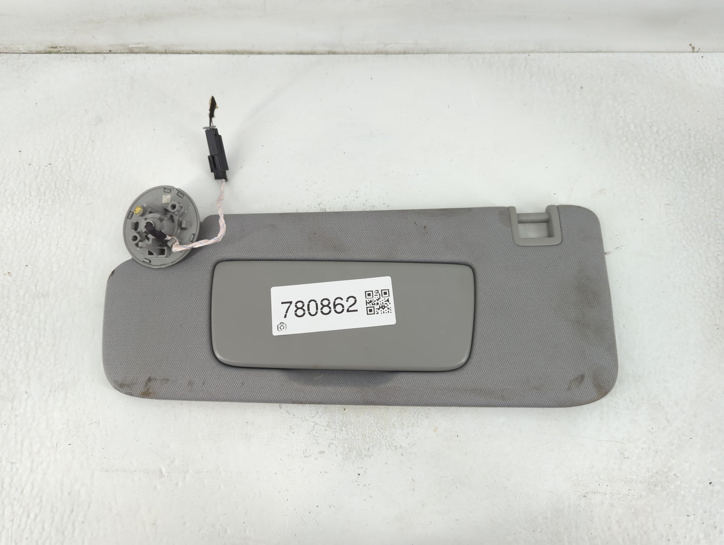 2022 Gmc Terrain Sun Visor Shade Replacement Passenger Right Mirror Fits OEM Used Auto Parts - Oemusedautoparts1.com