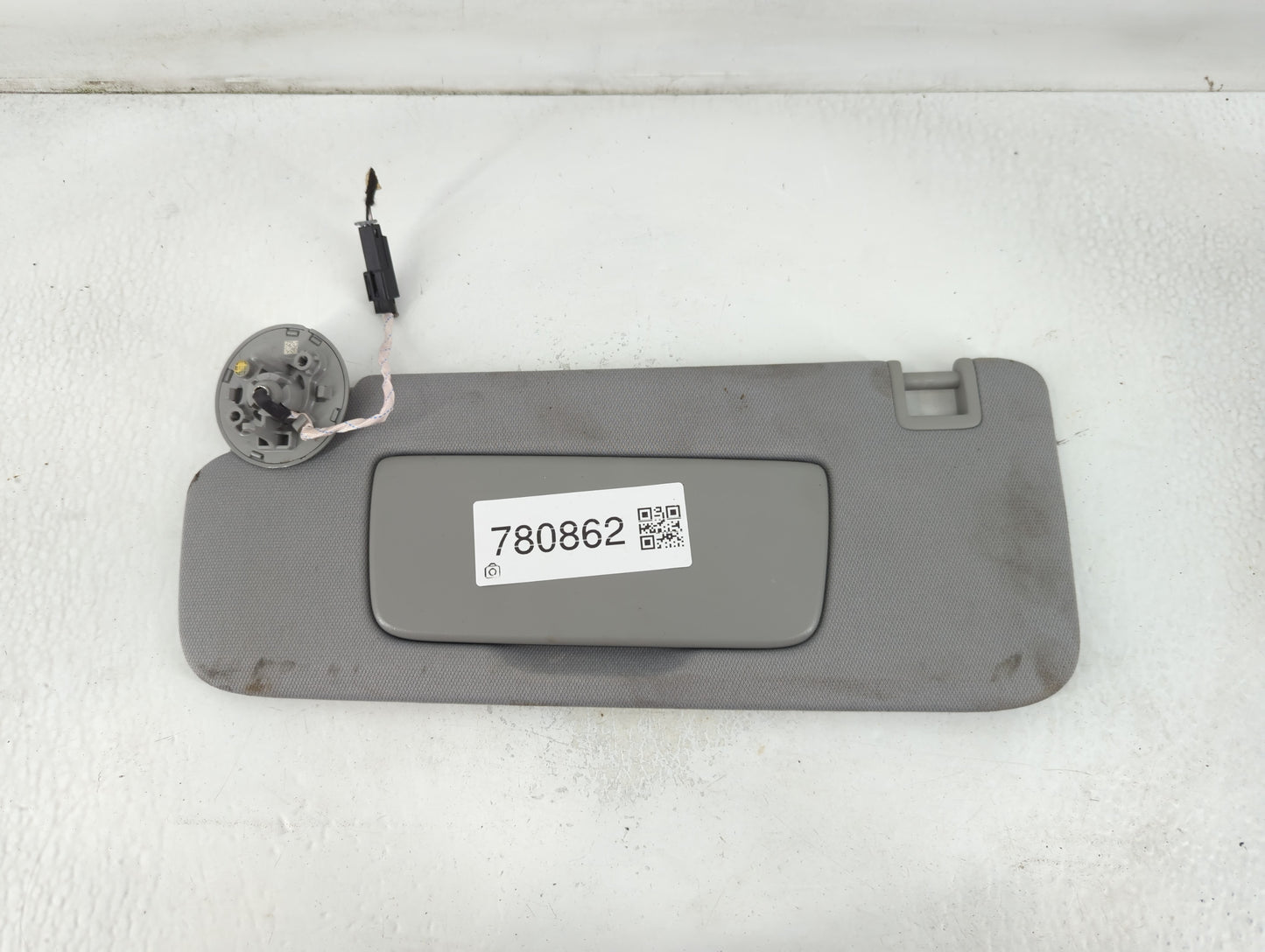 2022 Gmc Terrain Sun Visor Shade Replacement Passenger Right Mirror Fits OEM Used Auto Parts - Oemusedautoparts1.com