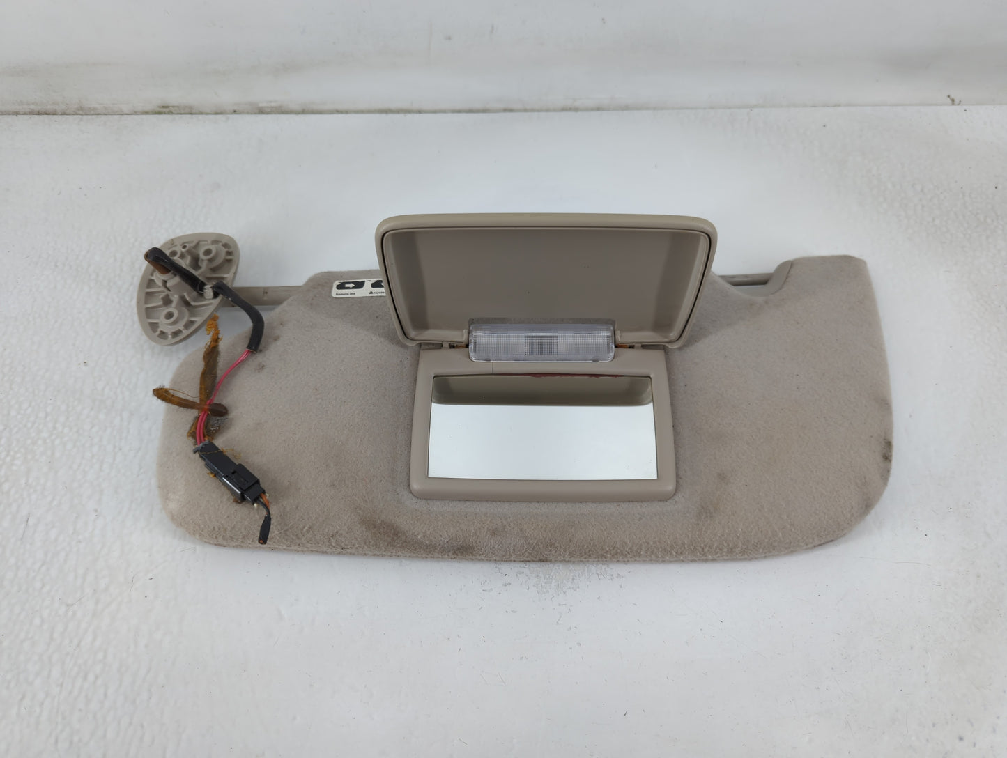 2006 Chevrolet Trail Blazer Sun Visor Shade Replacement Driver Left Mirror Fits Fits 2005 2007 OEM Used Auto Parts - Oemusedautoparts1.com