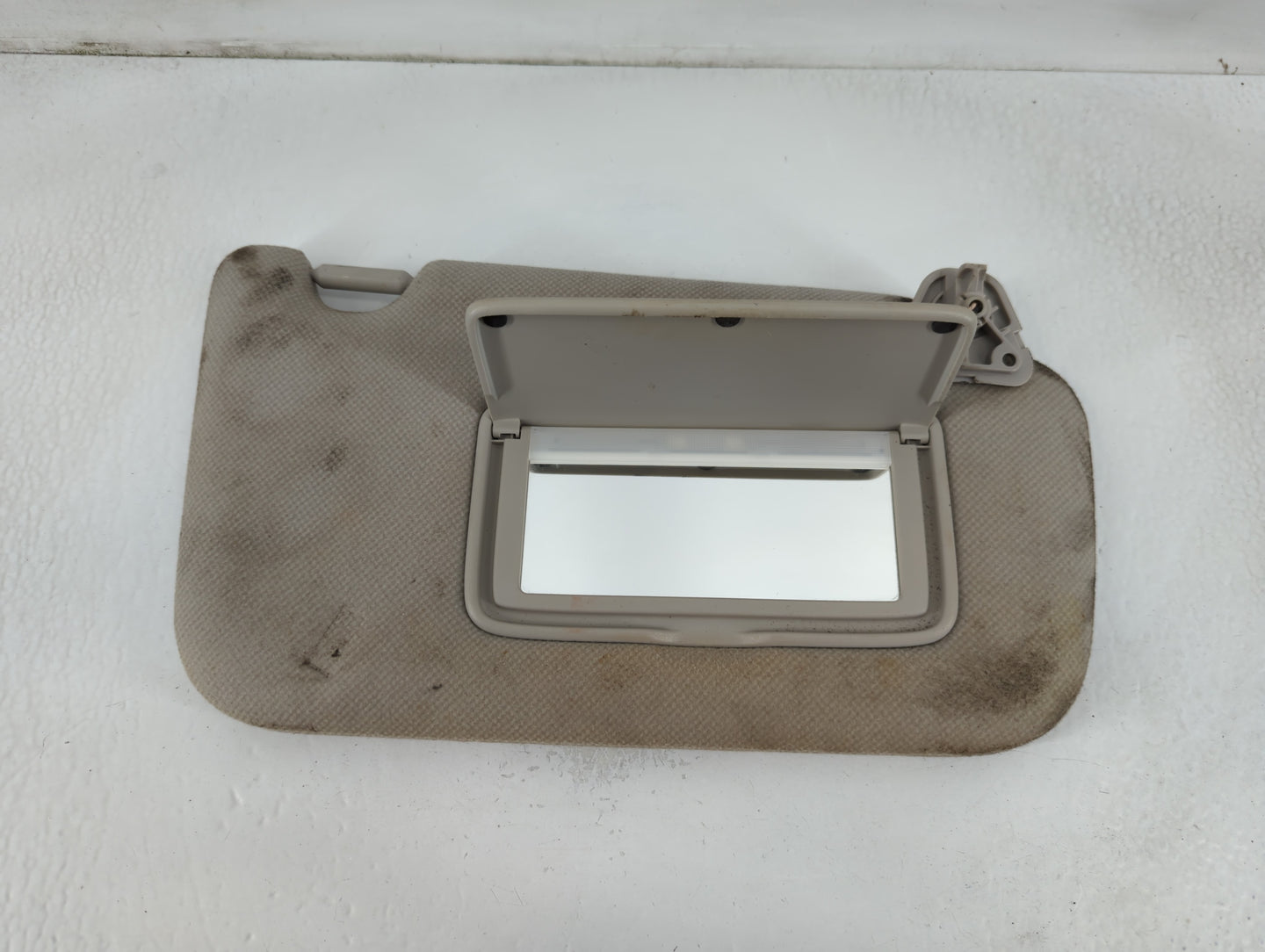 2013-2019 Nissan Sentra Sun Visor Shade Replacement Passenger Right Mirror Fits Fits 2013 2014 2015 2016 2017 2018 2019 OEM Used Auto Parts - Oemusedautoparts1.com