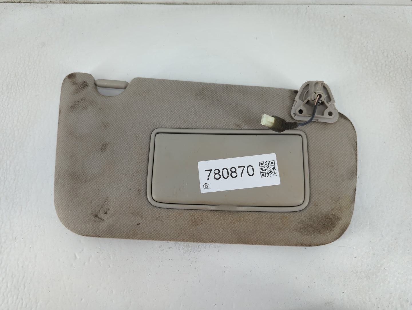 2013-2019 Nissan Sentra Sun Visor Shade Replacement Passenger Right Mirror Fits Fits 2013 2014 2015 2016 2017 2018 2019 OEM Used Auto Parts - Oemusedautoparts1.com