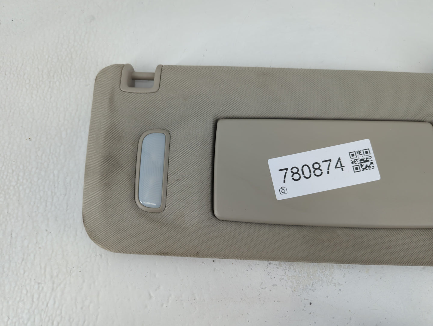 2007-2014 Chevrolet Suburban 1500 Sun Visor Shade Replacement Passenger Right Mirror Fits OEM Used Auto Parts - Oemusedautoparts1.com