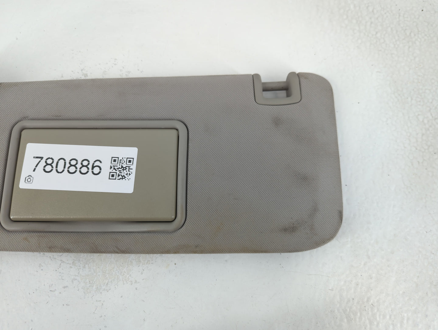 2004-2012 Chevrolet Malibu Sun Visor Shade Replacement Driver Left Mirror Fits Fits 2004 2005 2008 2009 2010 2011 2012 OEM Used Auto Parts - Oemusedautoparts1.com