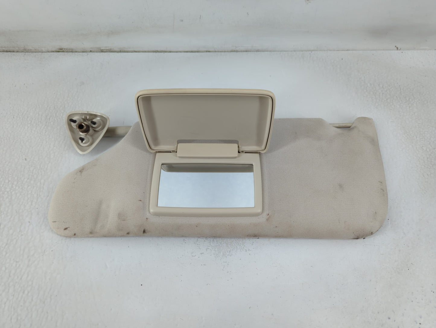 2008-2010 Dodge Charger Sun Visor Shade Replacement Passenger Right Mirror Fits Fits 2008 2009 2010 OEM Used Auto Parts - Oemusedautoparts1.com