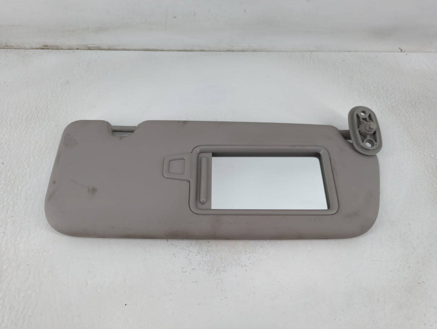 2017-2018 Kia Forte Sun Visor Shade Replacement Passenger Right Mirror Fits Fits 2017 2018 OEM Used Auto Parts - Oemusedautoparts1.com